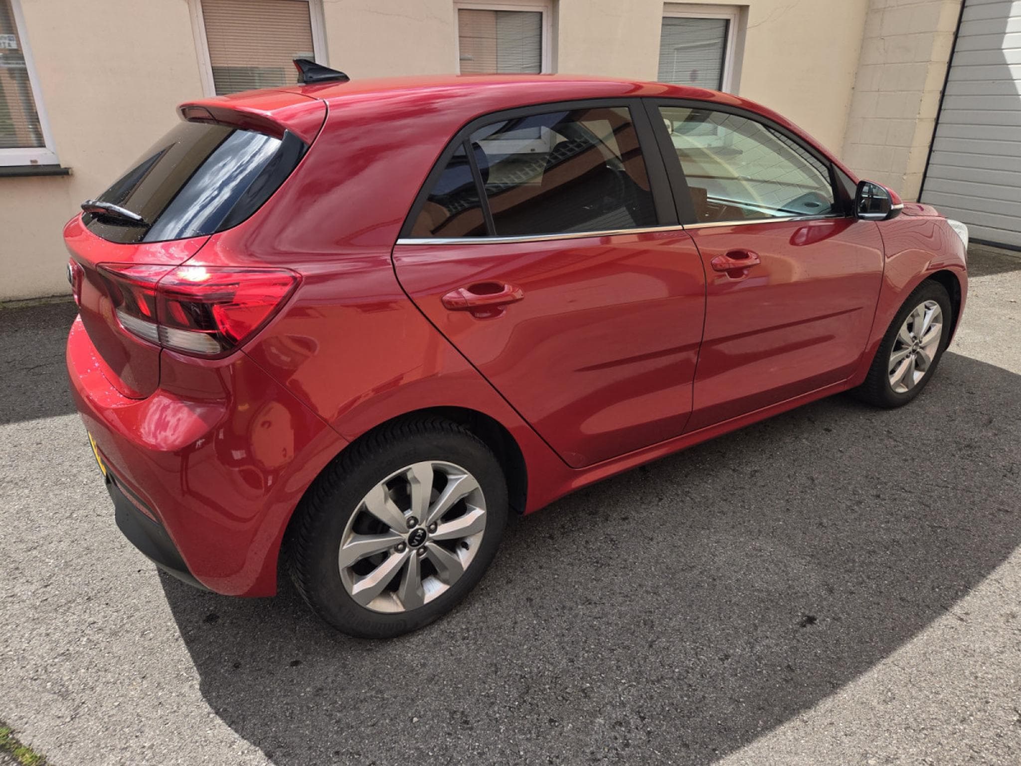 Kia Rio T-GDI 100 CV Sous Garantie Constructeur (2021) - Foto 5