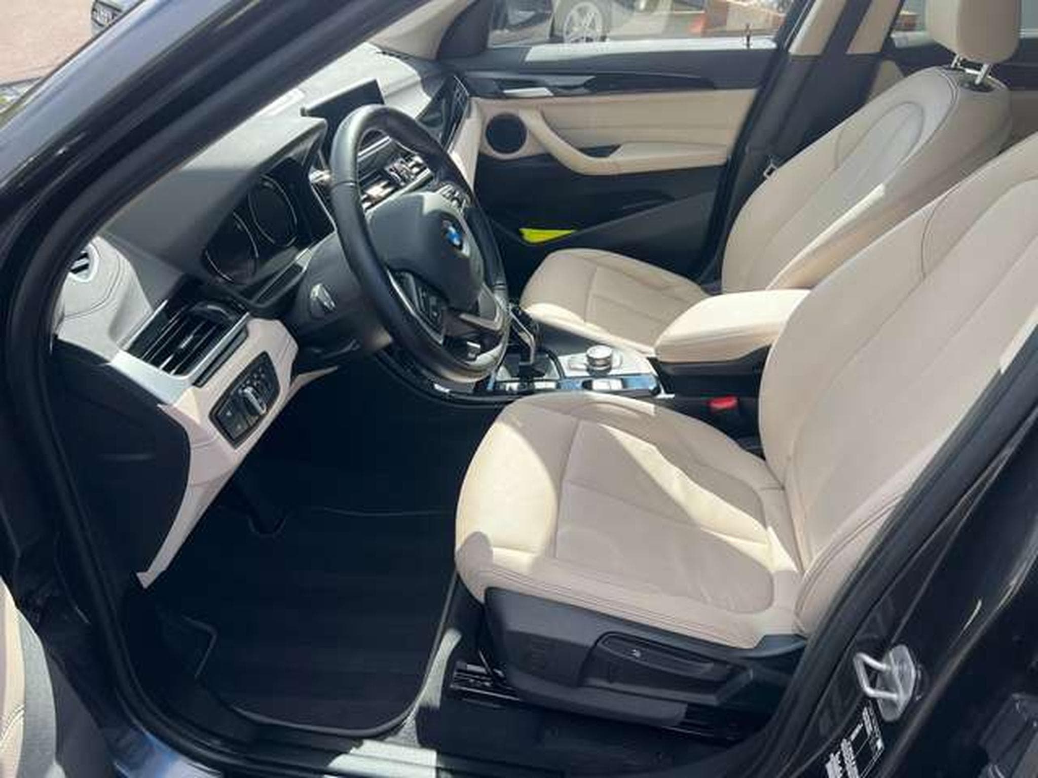 BMW X1 s-DRIVE 2.0 DIESEL 150 CV (2021) - Photo 7