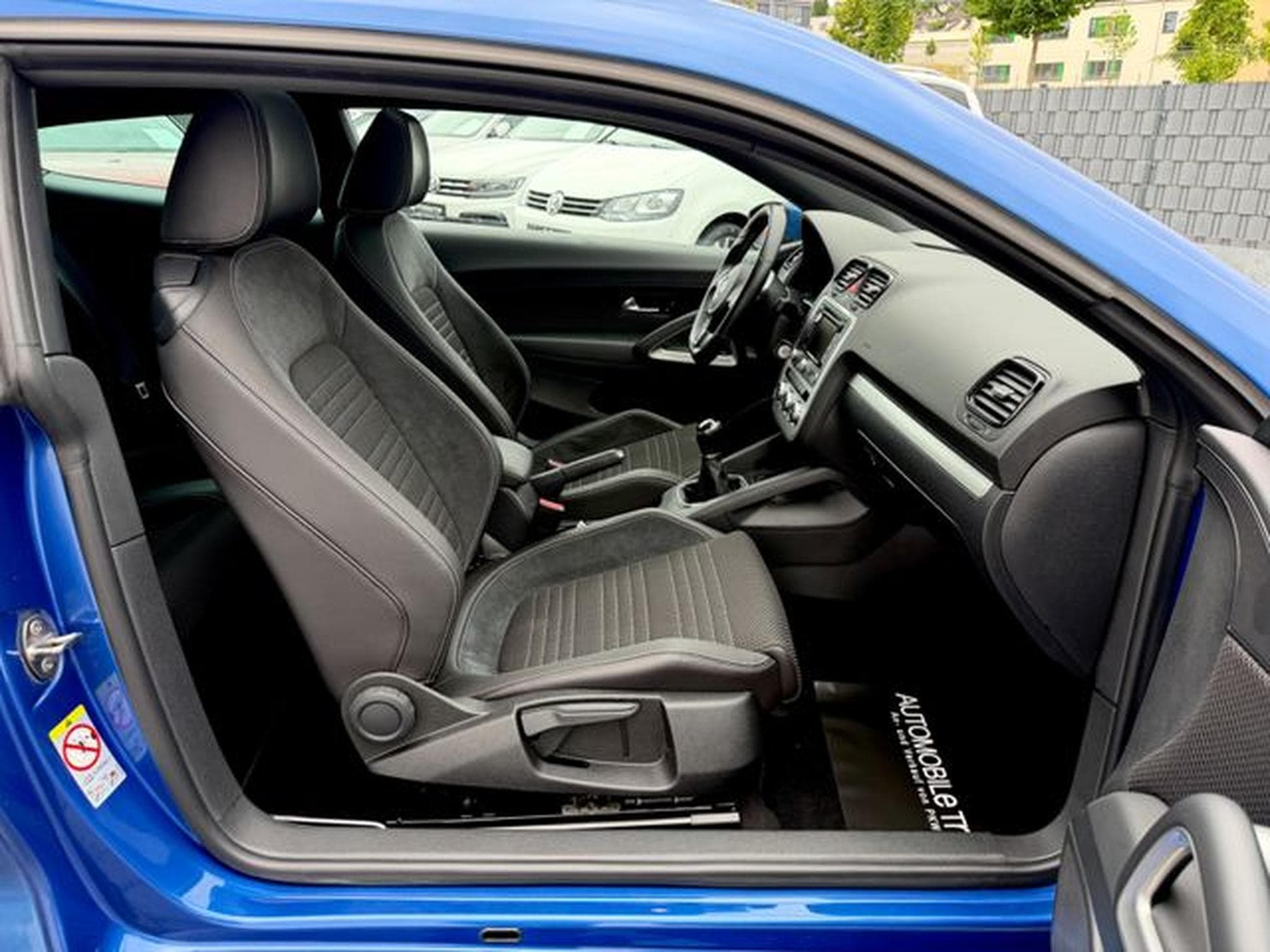 VW Scirocco Scirocco 1.4 TSI *Garantie*Navi*Bi-Xenon*Blueto* (2013) - Foto 11