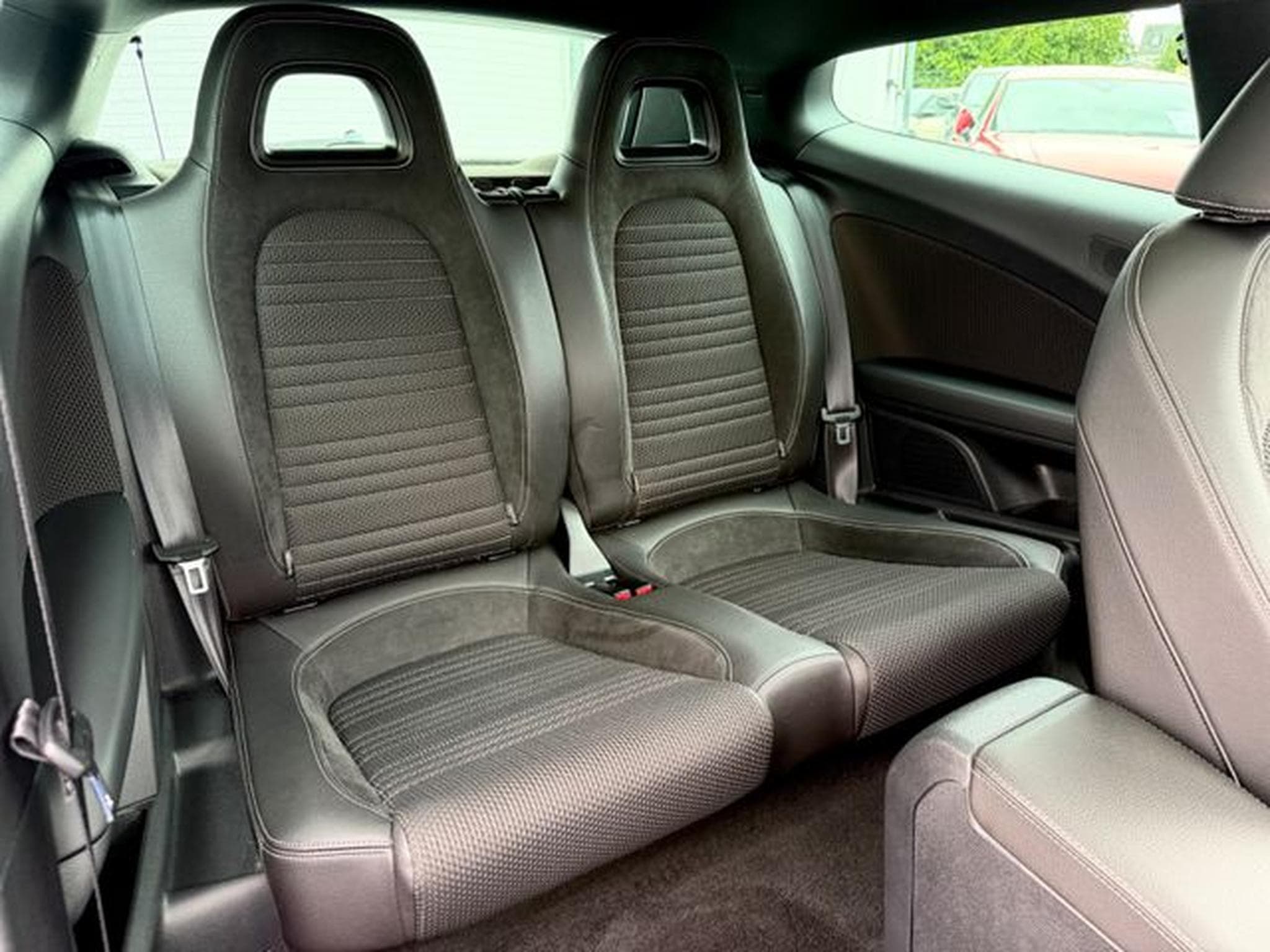 VW Scirocco Scirocco 1.4 TSI *Garantie*Navi*Bi-Xenon*Blueto* (2013) - Foto 13