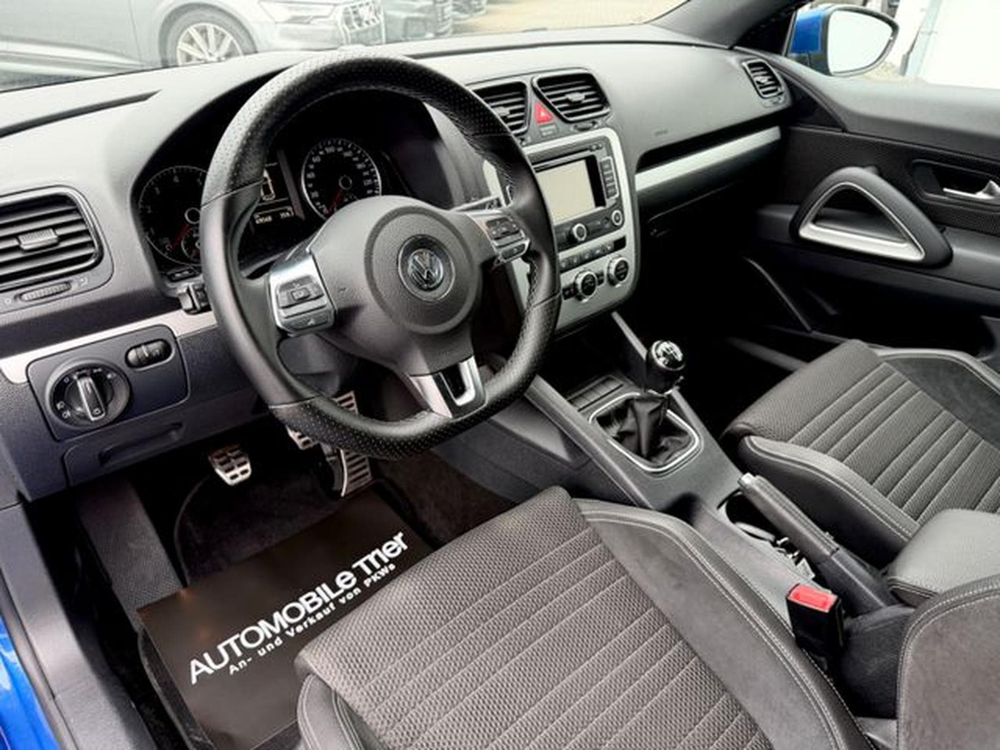 VW Scirocco Scirocco 1.4 TSI *Garantie*Navi*Bi-Xenon*Blueto* (2013) - Foto 17