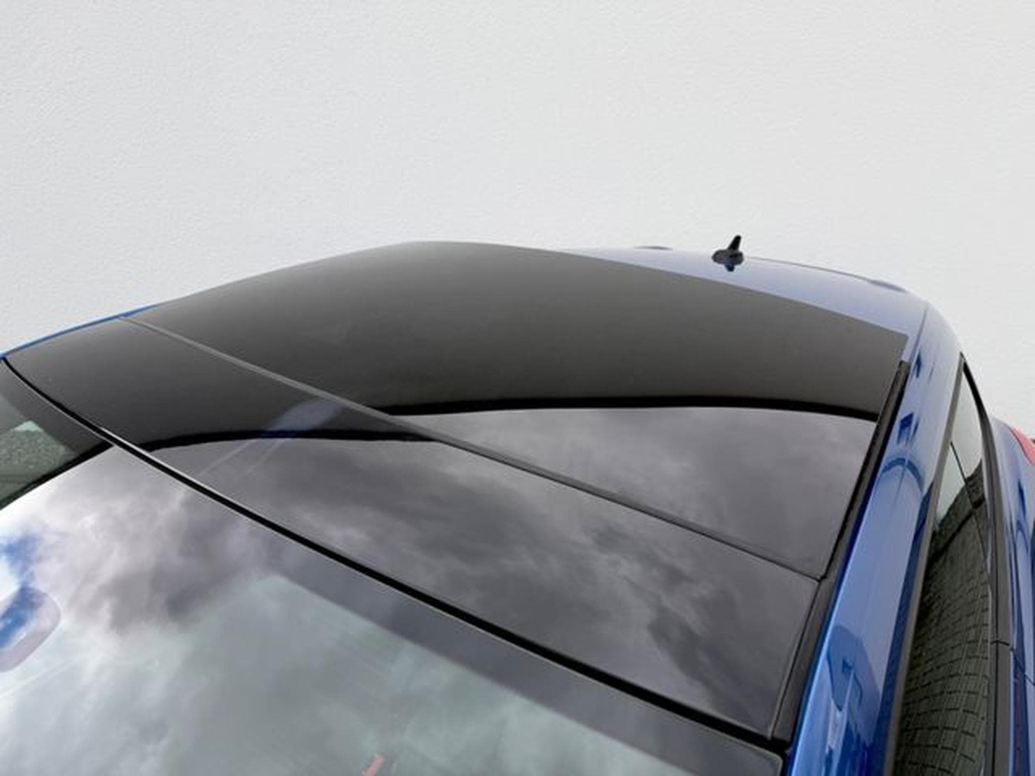 VW Scirocco Scirocco 1.4 TSI *Garantie*Navi*Bi-Xenon*Blueto* (2013) - Foto 22