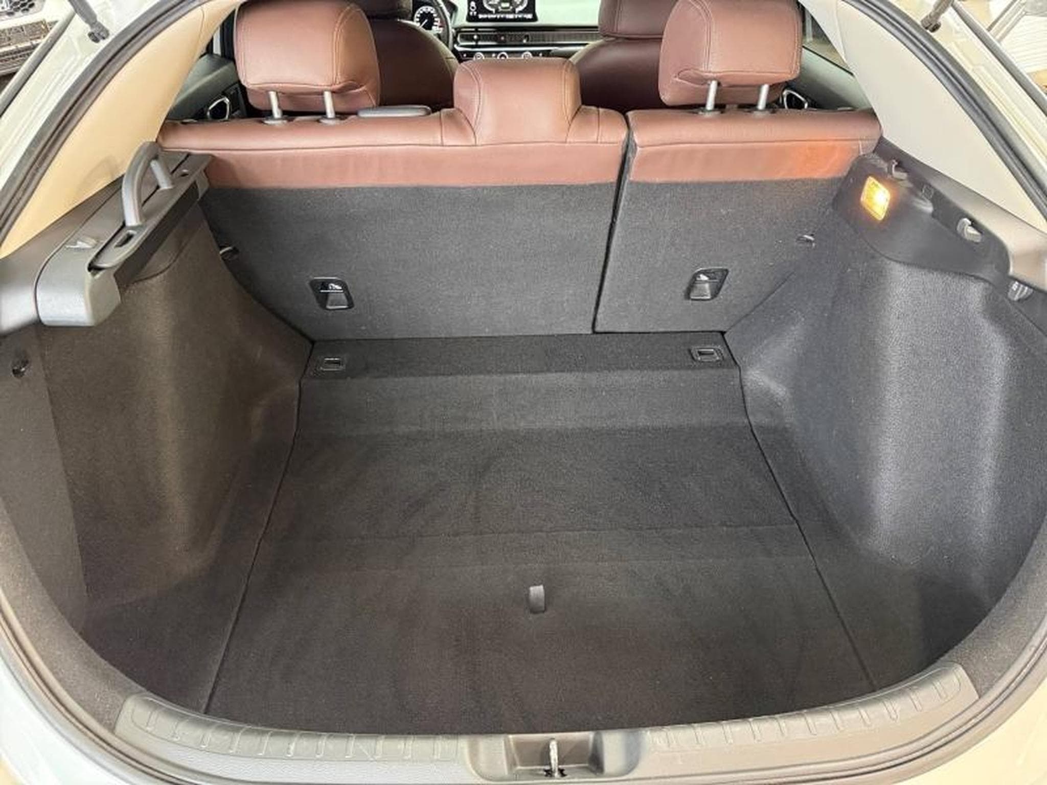 Honda Civic 2.0 i-MMD 184ch e:HEV ELEGANCE CUIR (2023) - Photo 12
