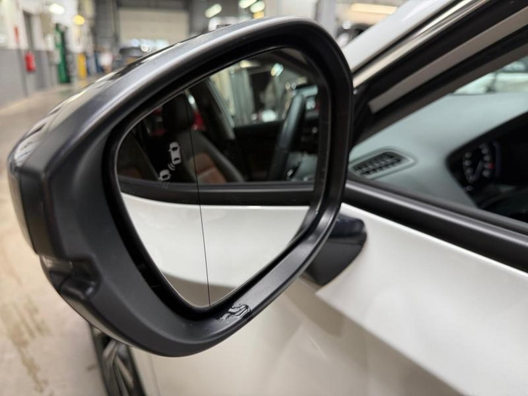 Honda Civic 2.0 i-MMD 184ch e:HEV ELEGANCE CUIR (2023) - Photo 16