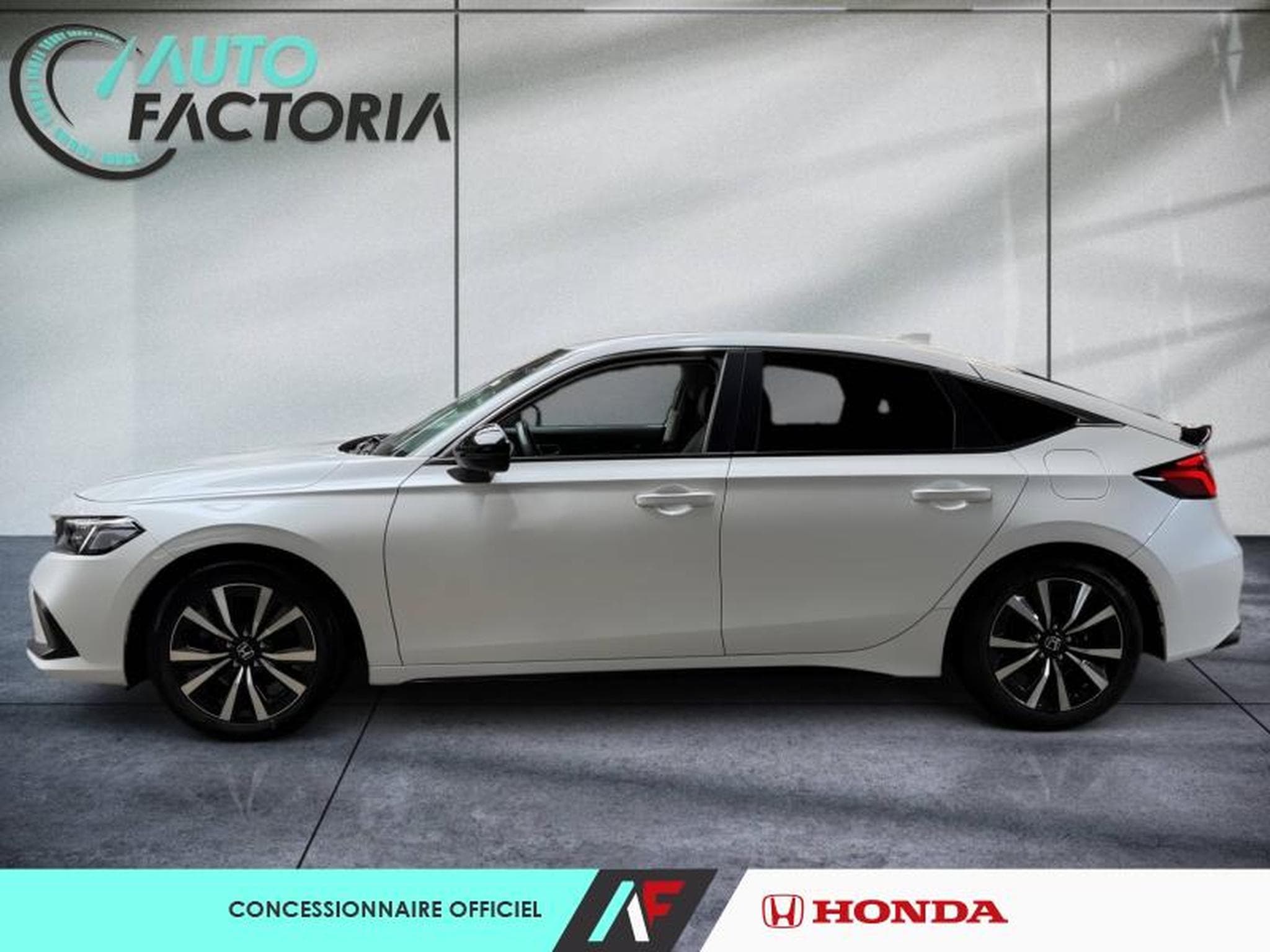 Honda Civic 2.0 i-MMD 184ch e:HEV ELEGANCE CUIR (2023) - Photo 2