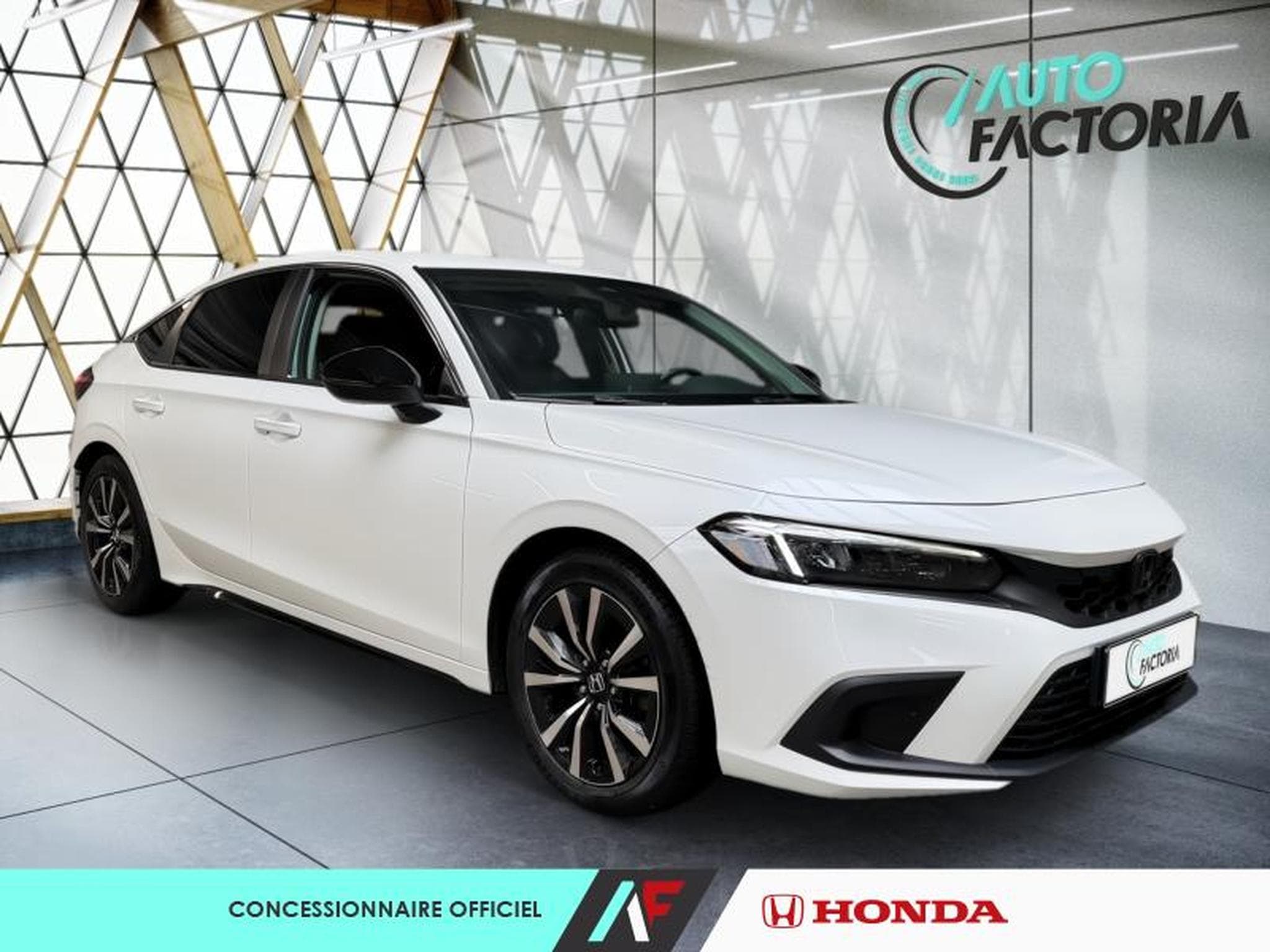 Honda Civic 2.0 i-MMD 184ch e:HEV ELEGANCE CUIR (2023) - Photo 6