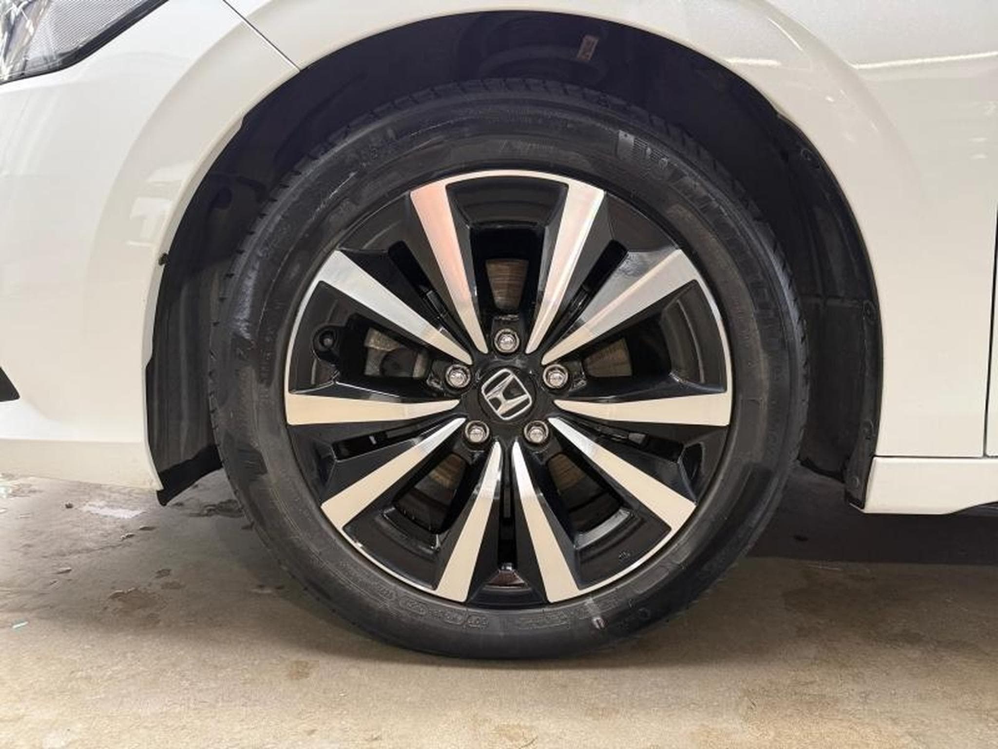 Honda Civic 2.0 i-MMD 184ch e:HEV ELEGANCE CUIR (2023) - Photo 8