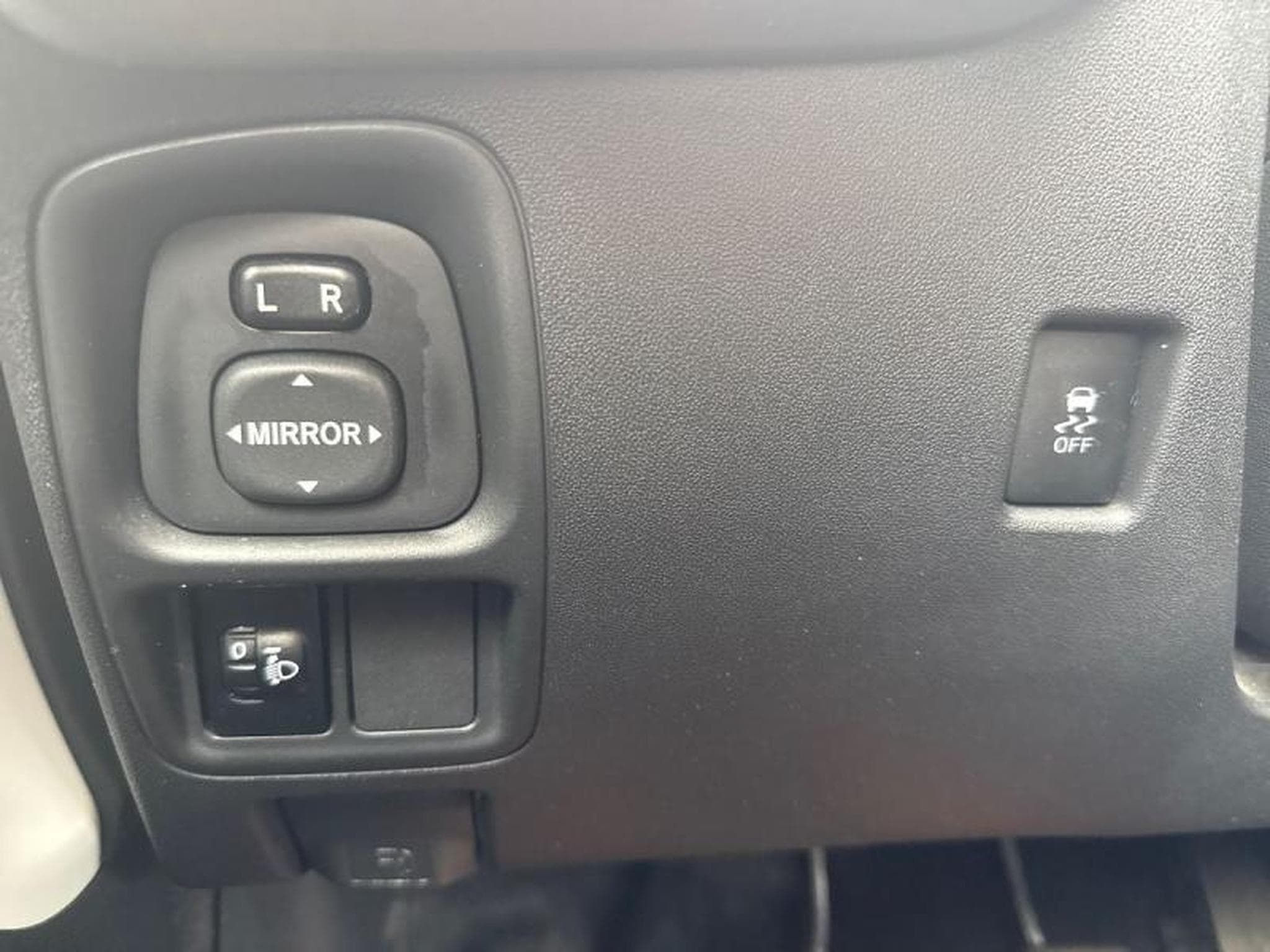 TOYOTA Aygo 1.0 VVT-i 72ch x-play 5p (2020) - Photo 11