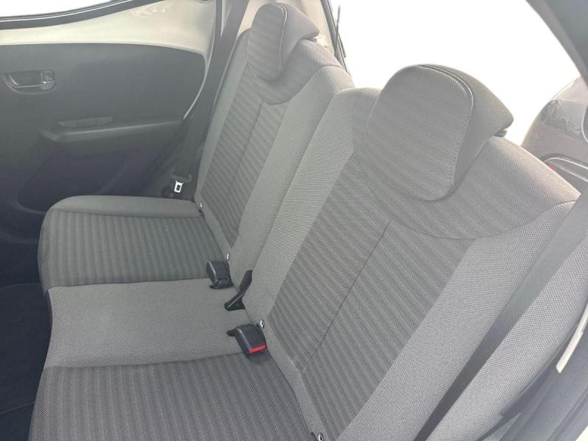 TOYOTA Aygo 1.0 VVT-i 72ch x-play 5p (2020) - Photo 5