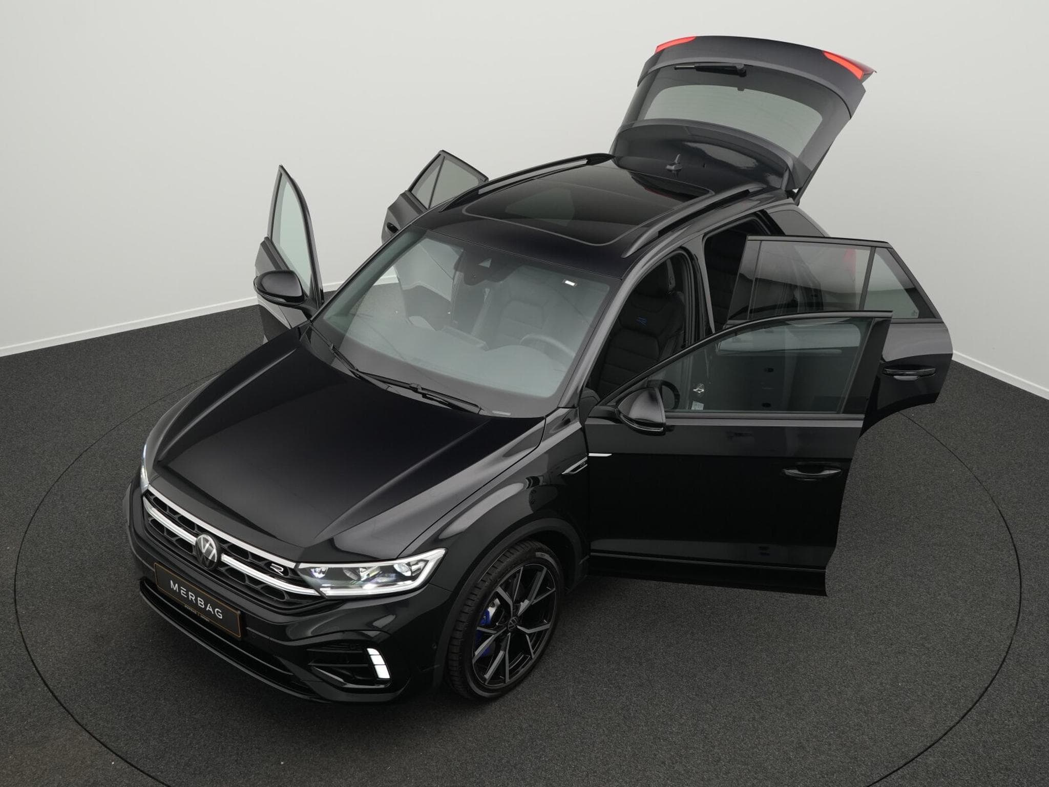 VW T-Roc 2.0 TSI R 4Motion IQ Light+Pano+19" (2024) - Photo 12