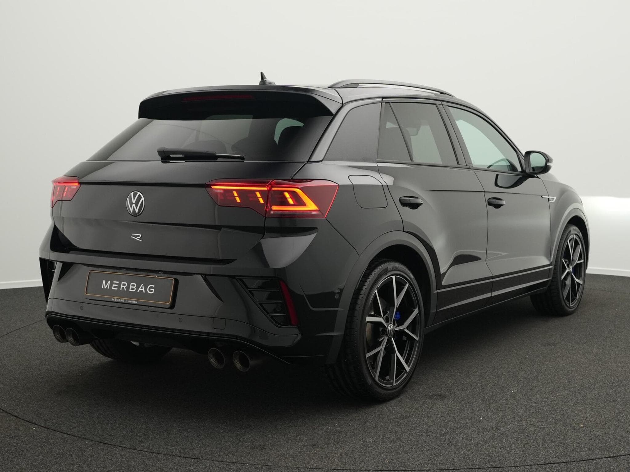 VW T-Roc 2.0 TSI R 4Motion IQ Light+Pano+19" (2024) - Photo 3