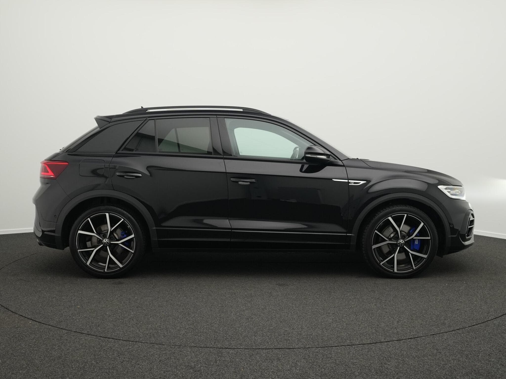 VW T-Roc 2.0 TSI R 4Motion IQ Light+Pano+19" (2024) - Photo 5