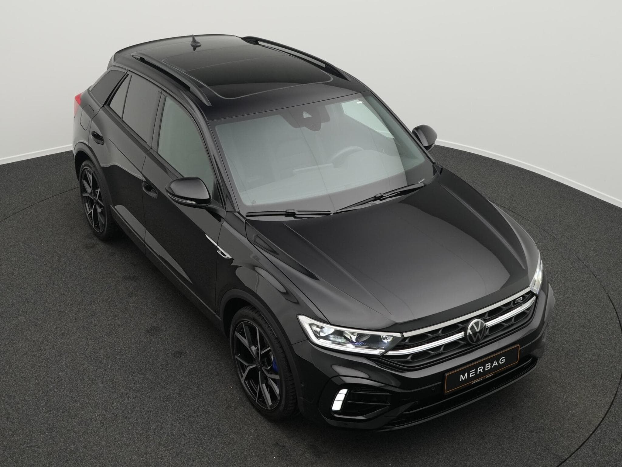 VW T-Roc 2.0 TSI R 4Motion (2024) - Photo 10