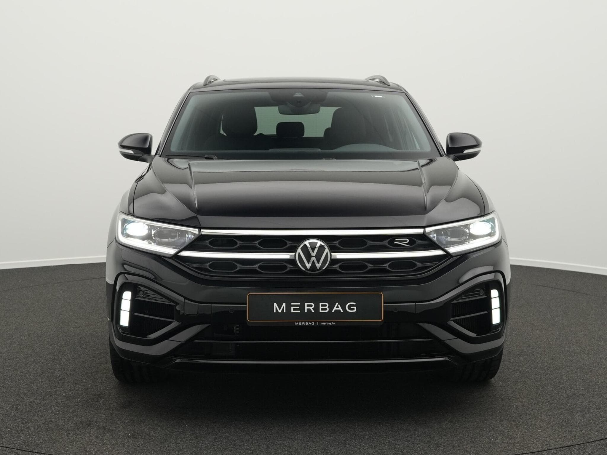 VW T-Roc 2.0 TSI R 4Motion (2024) - Photo 2