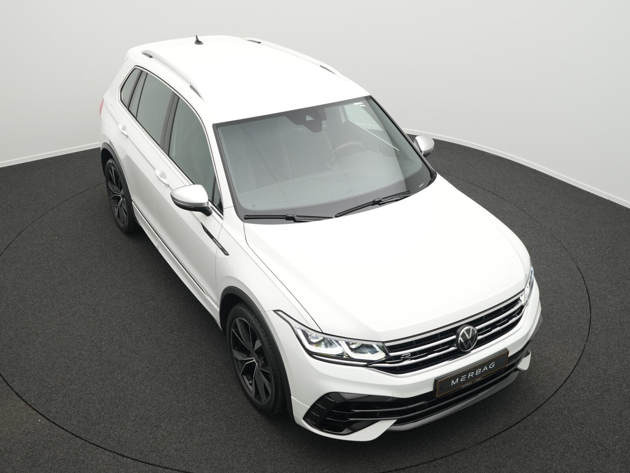 VW Tiguan 2.0 TSI R 4Motion OPF (2023) - Photo 10
