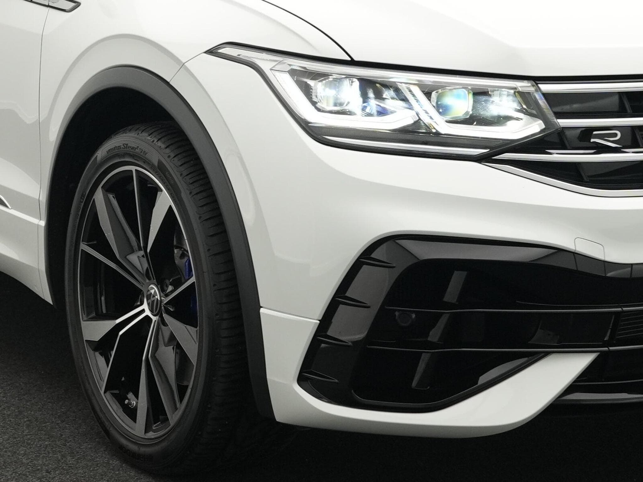 VW Tiguan 2.0 TSI R 4Motion OPF (2023) - Photo 7