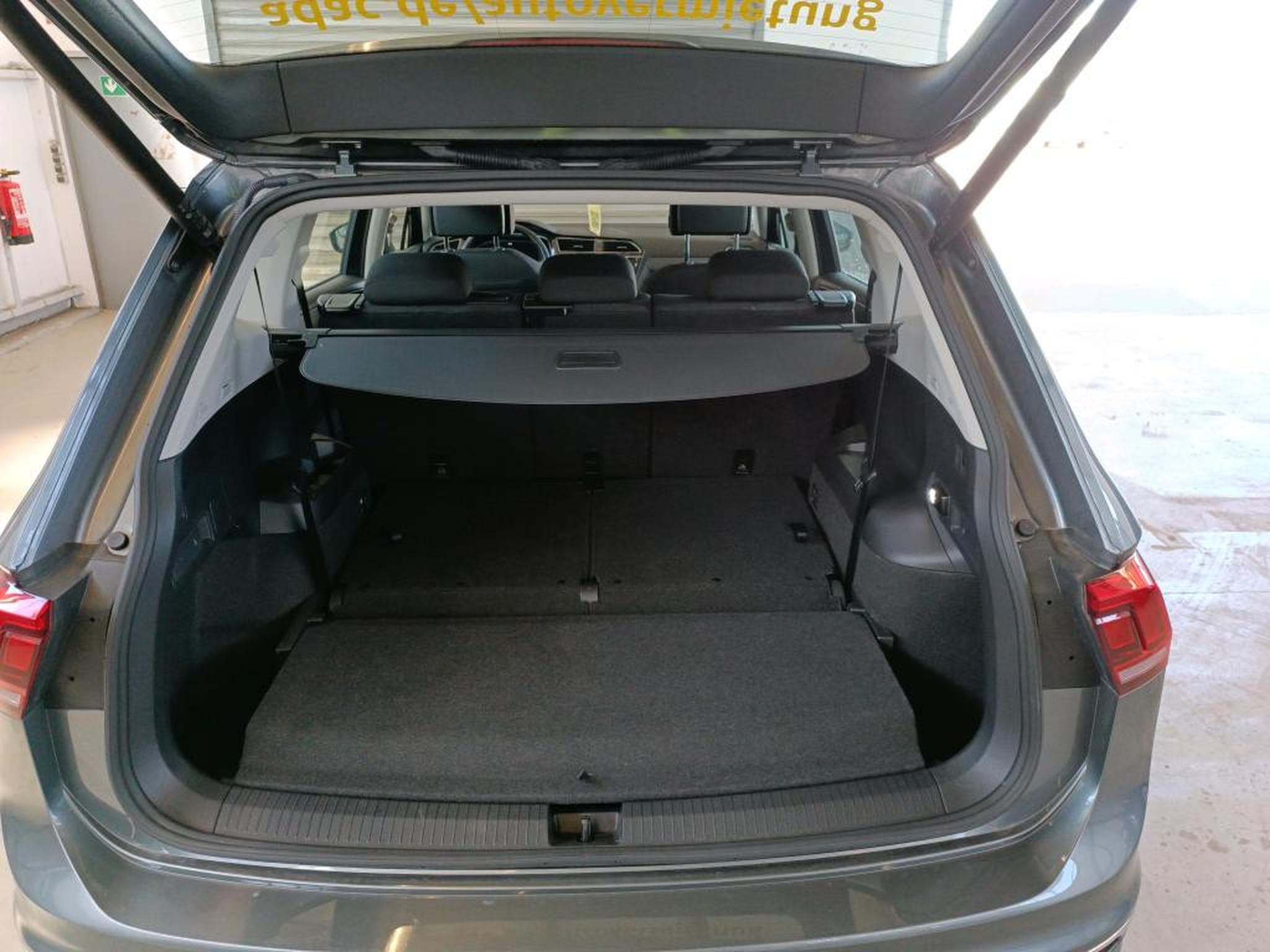 VW Tiguan Life 1.5 TSI 150 CV DSG7 *7 PLACES *ATTELAGE* *HAYON* (2025) - Foto 8