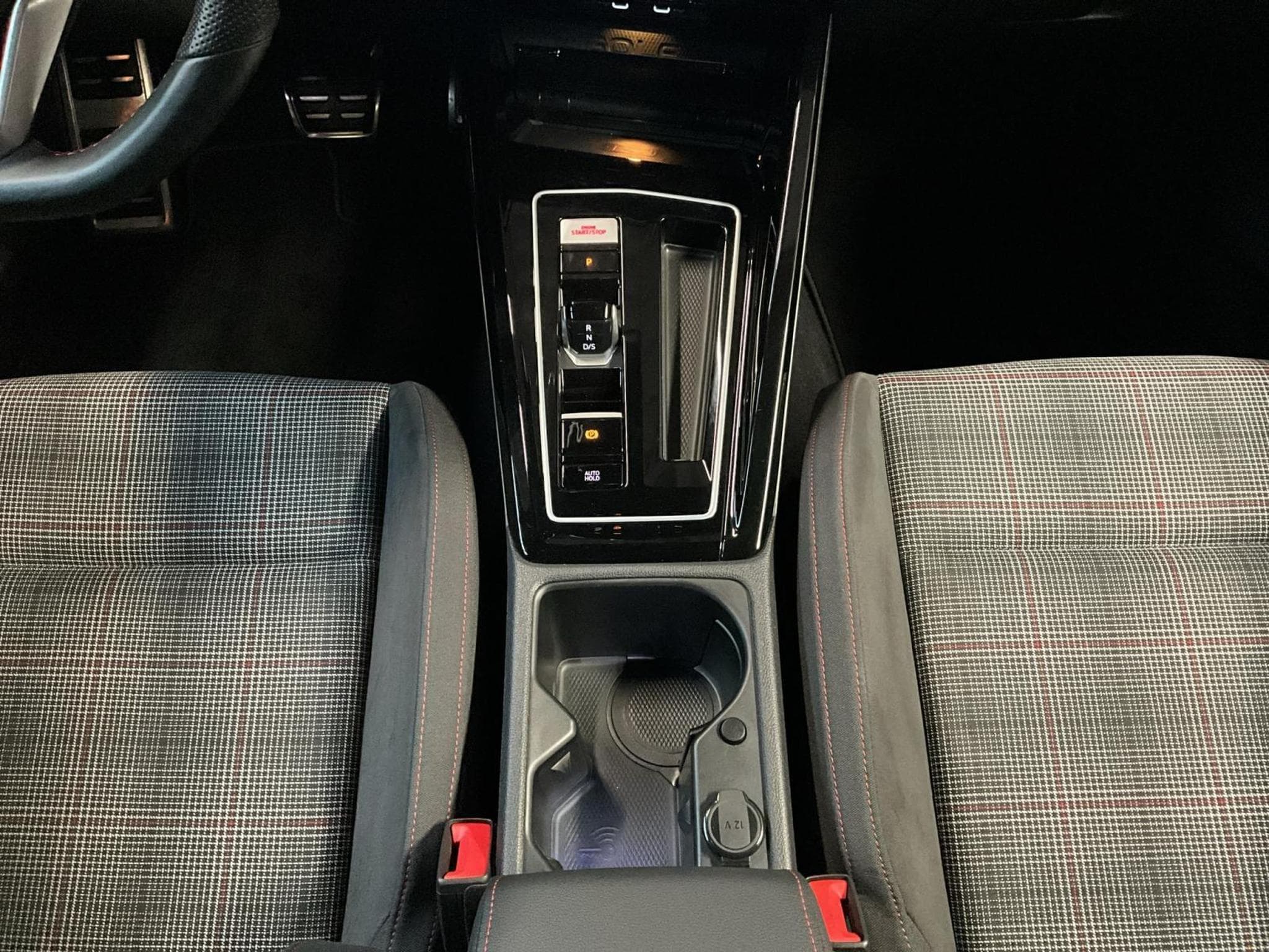 VW Golf GTI+DSG+Pano+Matrix-LED+Navi (2023) - Foto 12