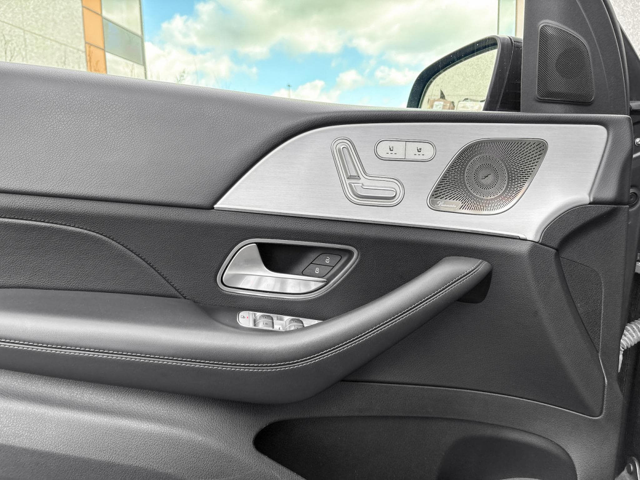 Mercedes GLE 400 D AMG/ 4Matic /AMG/PANORAMA/ BURMESTER/360/ (2023) - Photo 17