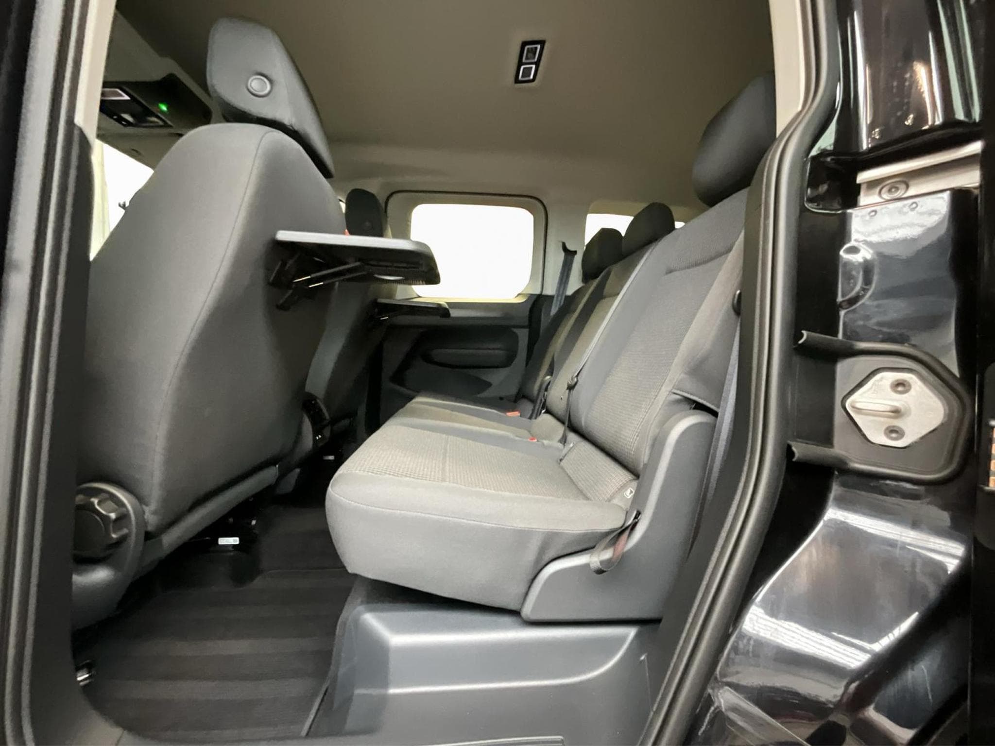 VW Caddy DSG+Led+P.Assisted+P:Technologia (2025) - Photo 15