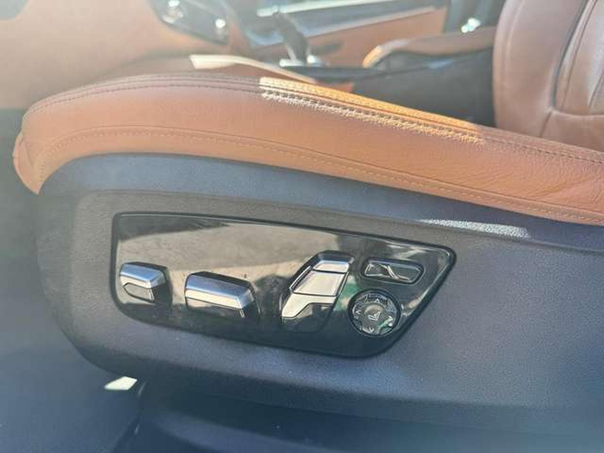 BMW 530 530e Touring Aut. M Sport (2023) - Photo 16