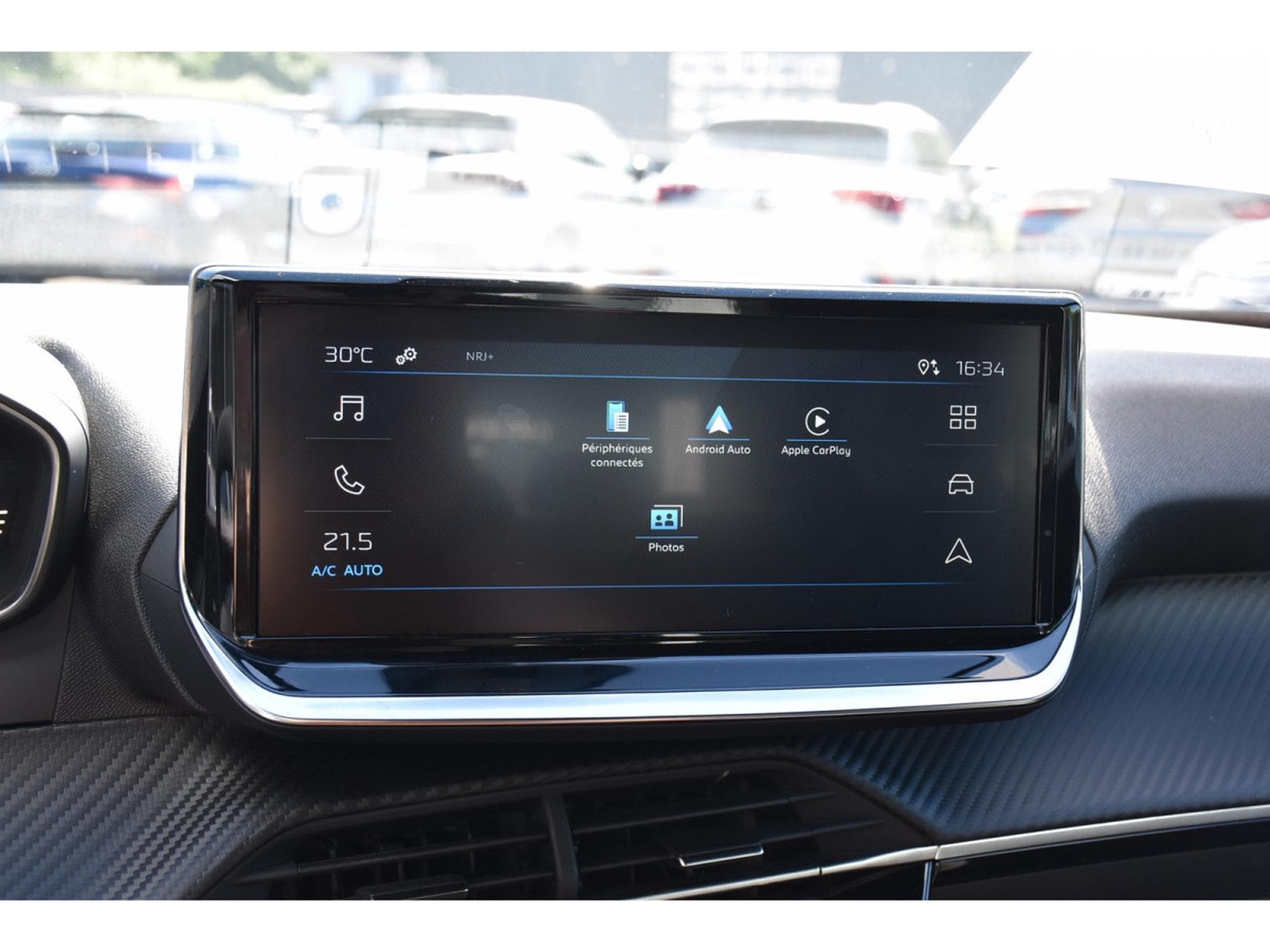 Peugeot 2008 1.2 Hybrid 145 e-DCS6 Style REGUL LANE PDC 1° MAIN (2025) - Photo 11
