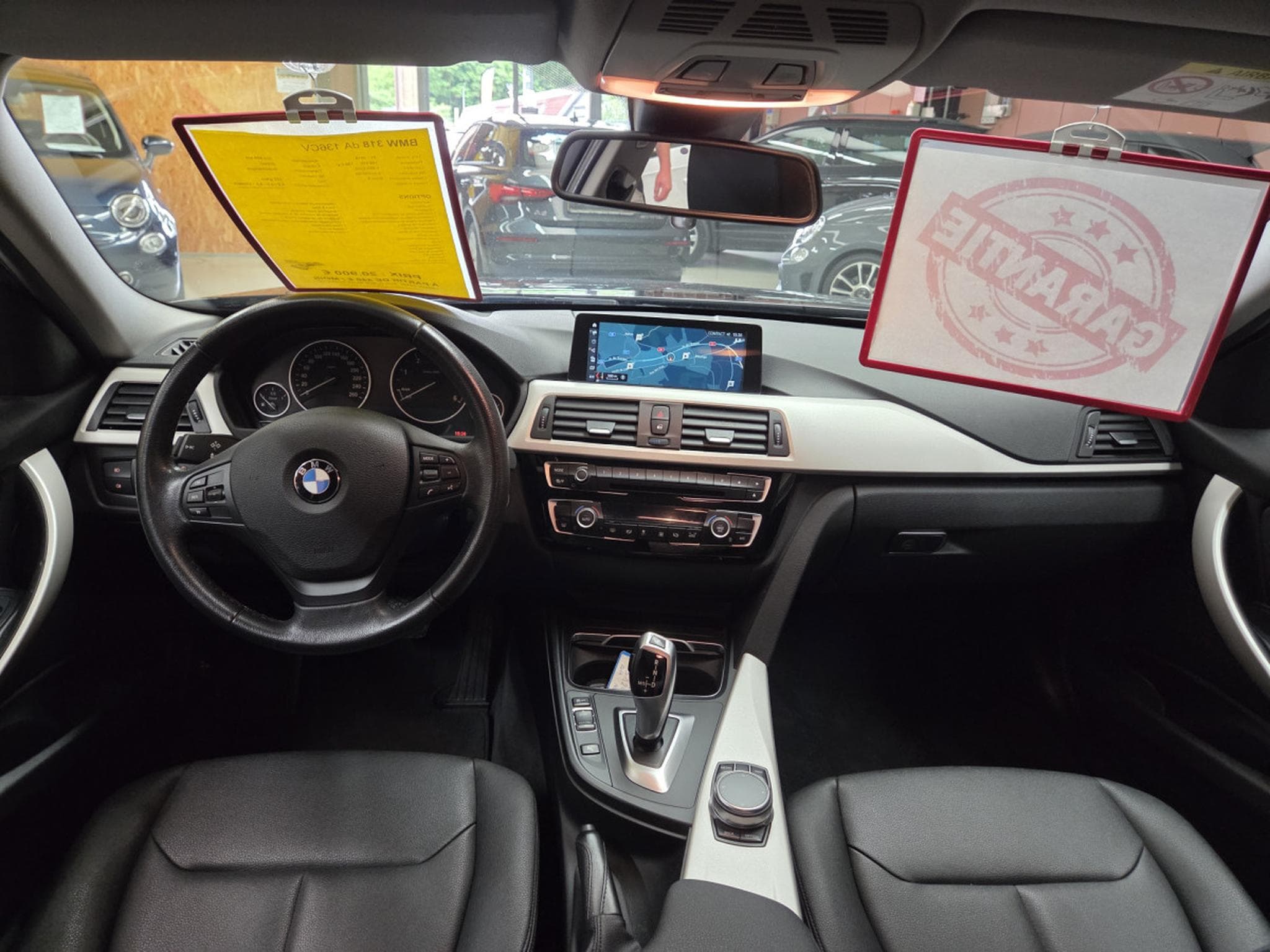BMW 318 dA 136CV (2019) - Photo 11