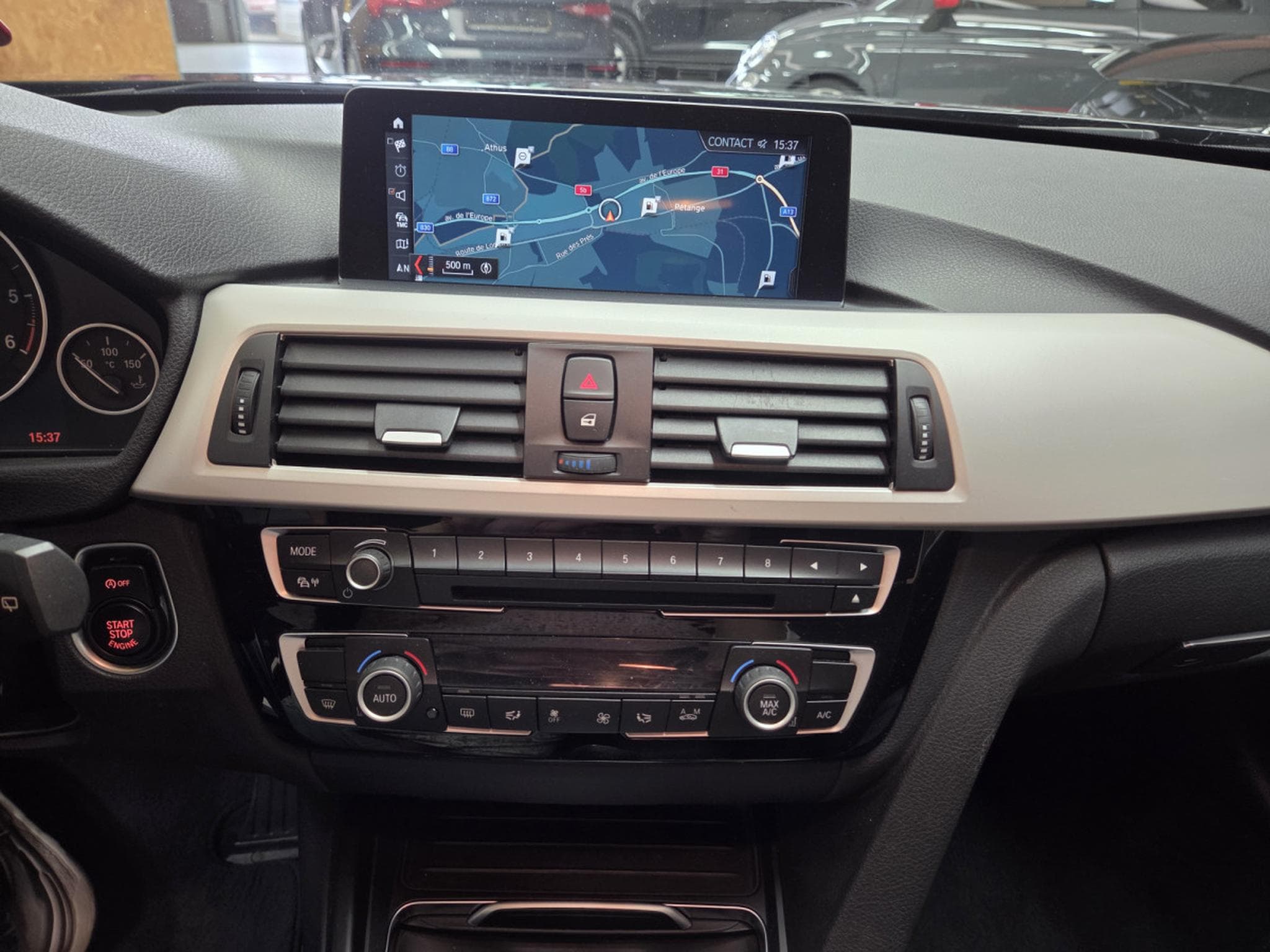 BMW 318 dA 136CV (2019) - Photo 14