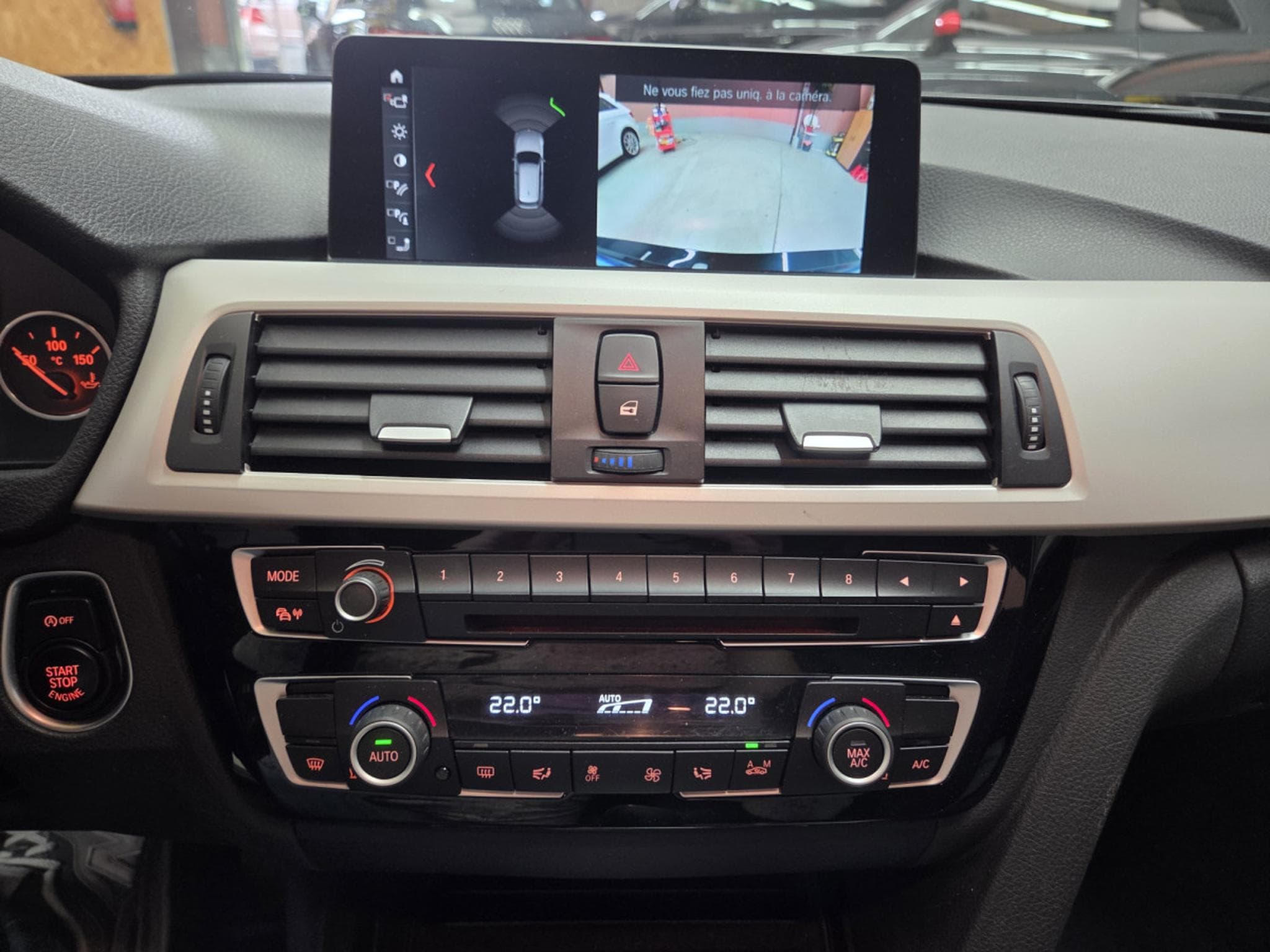 BMW 318 dA 136CV (2019) - Photo 15