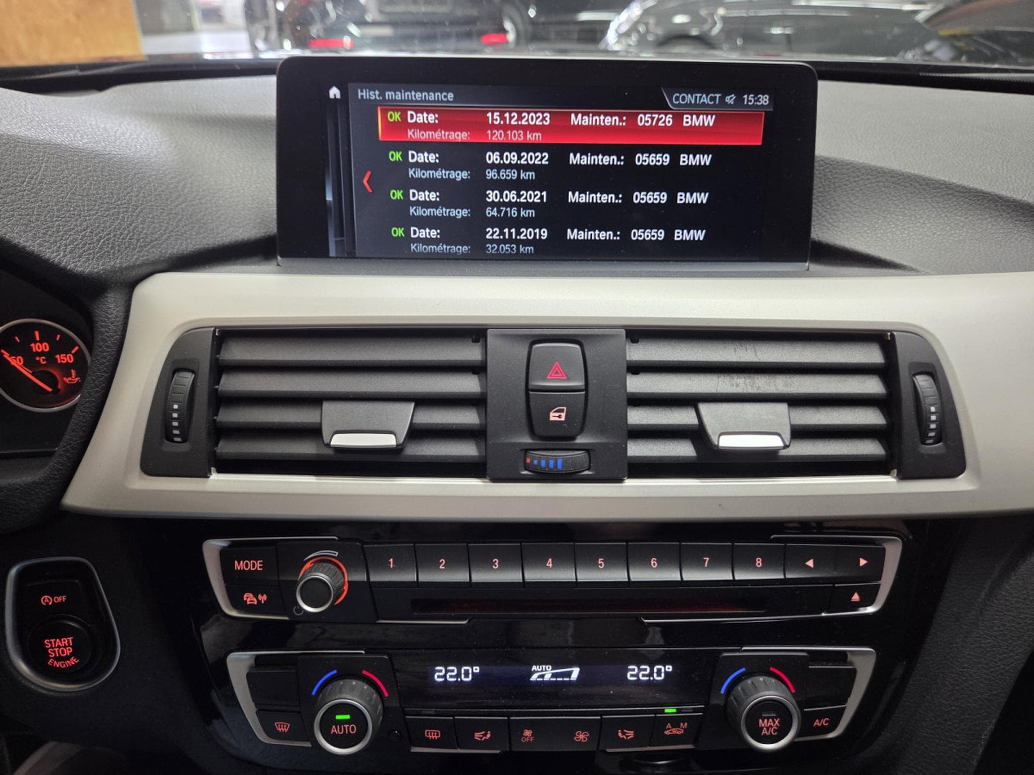 BMW 318 dA 136CV (2019) - Photo 17