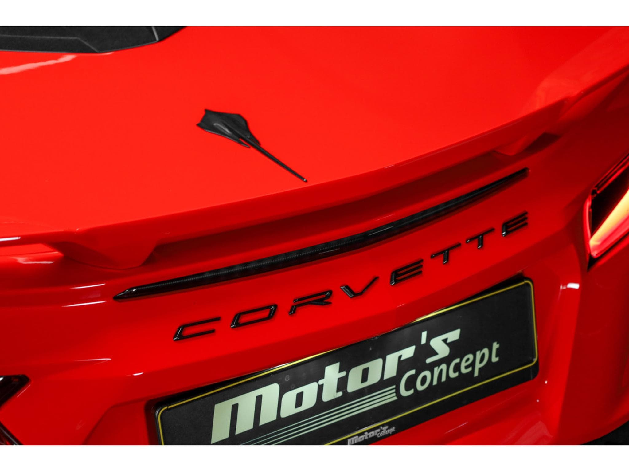 Chevrolet Corvette C8 STINGRAY TARGA 6.2 V8 2LT - PACK PERFORMANCE Z51 - AKRAPO (2023) - Photo 20
