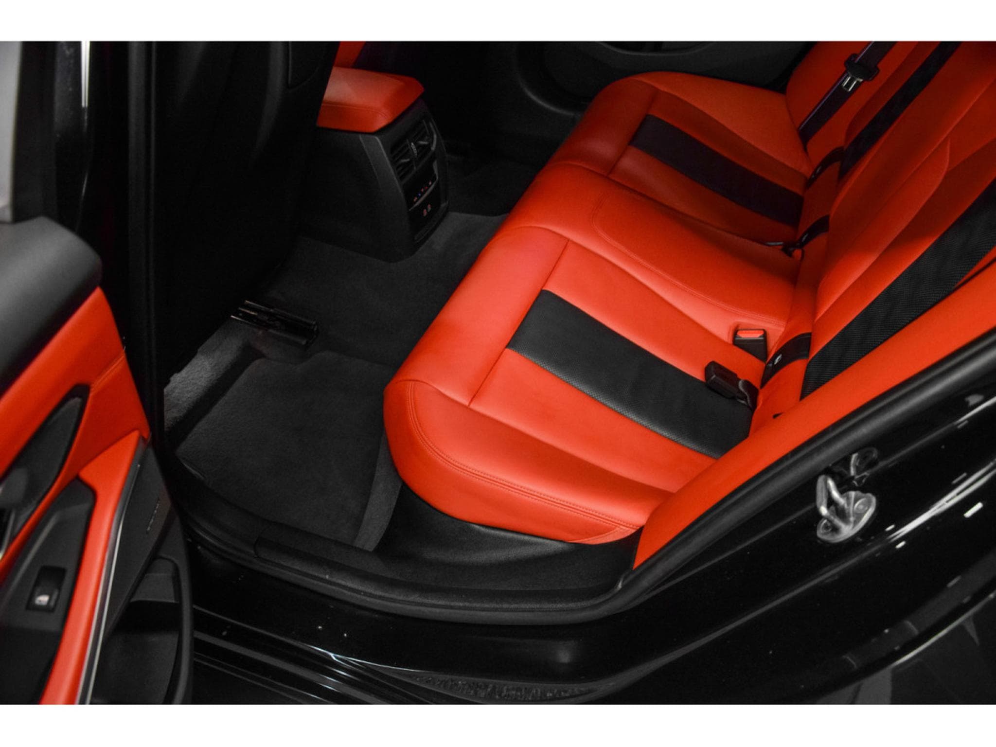 BMW M3 G80 Compétition X-Drive - Black Sapphire Metallic (2023) - Photo 26