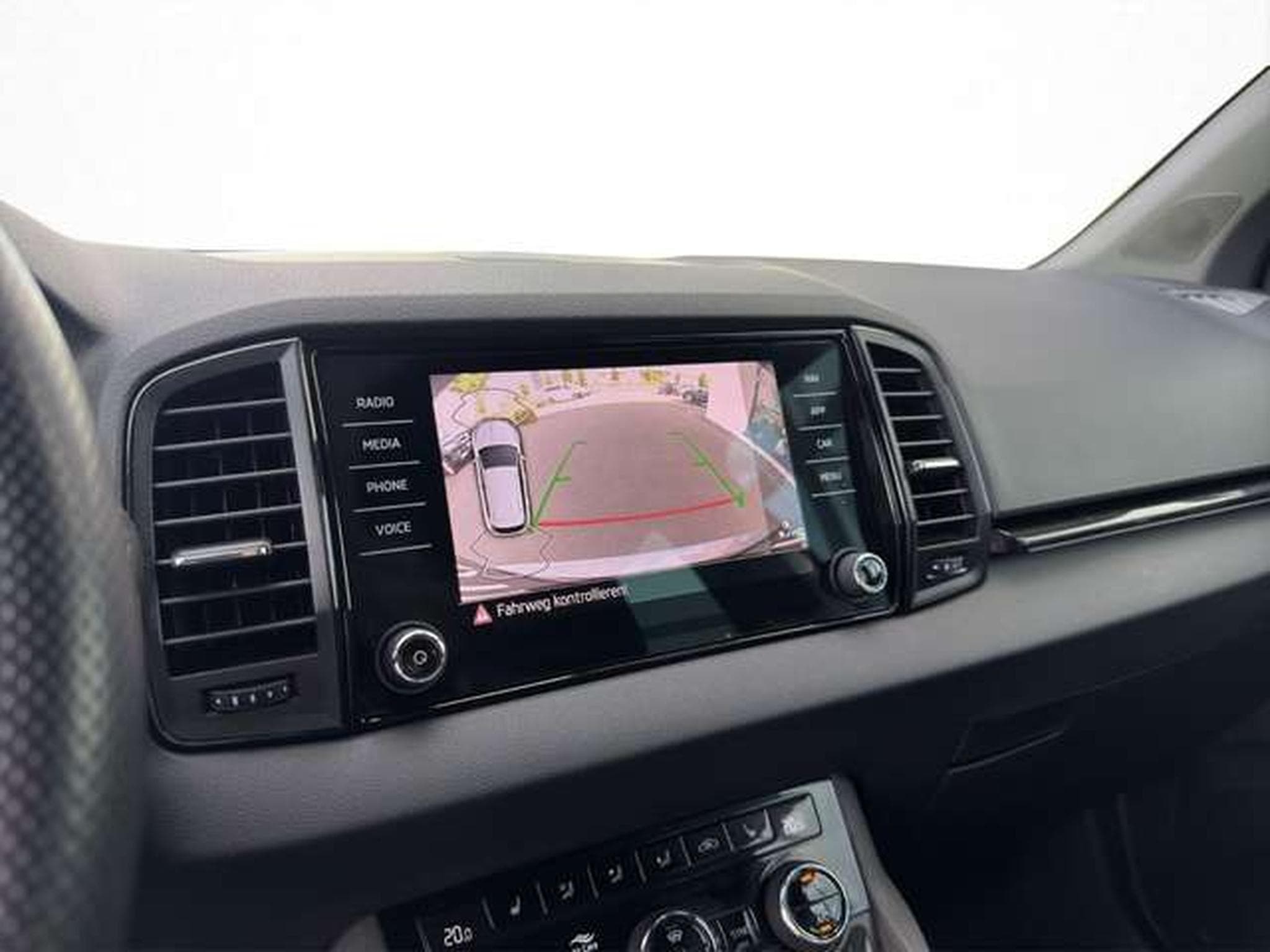 Skoda Karoq Sportline 4x4/AHK/Winter plus/Leder (2022) - Photo 11