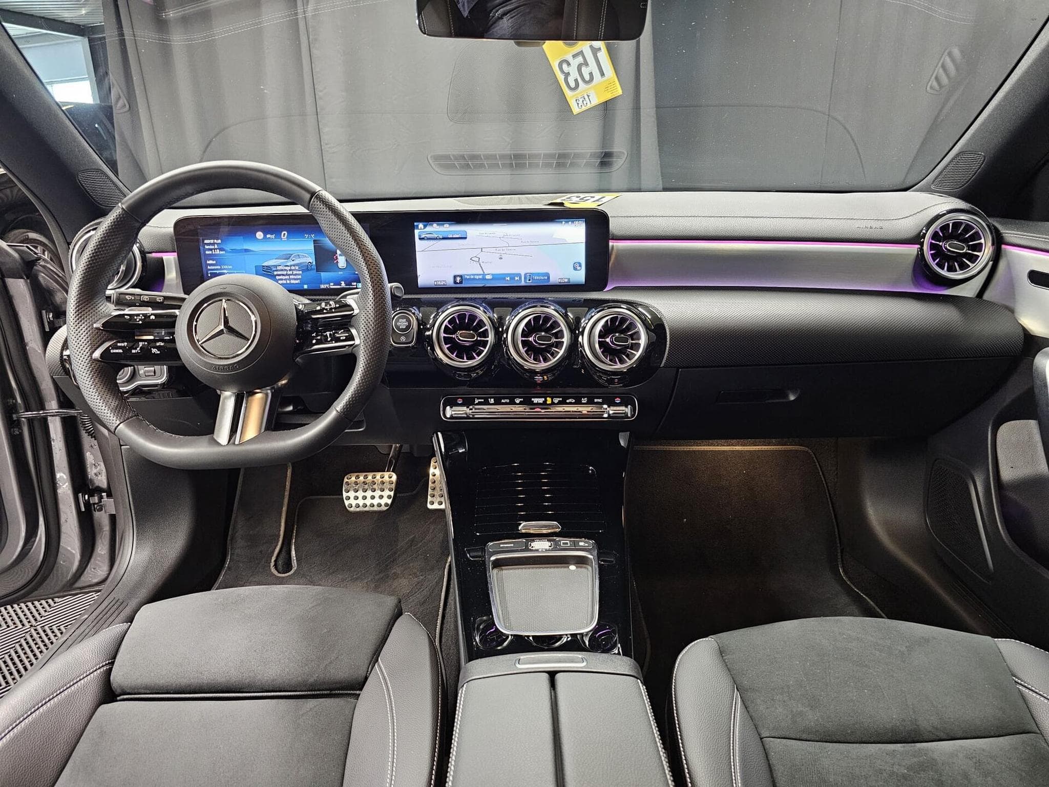 Mercedes CLA 200 AMG line (2025) - Photo 2