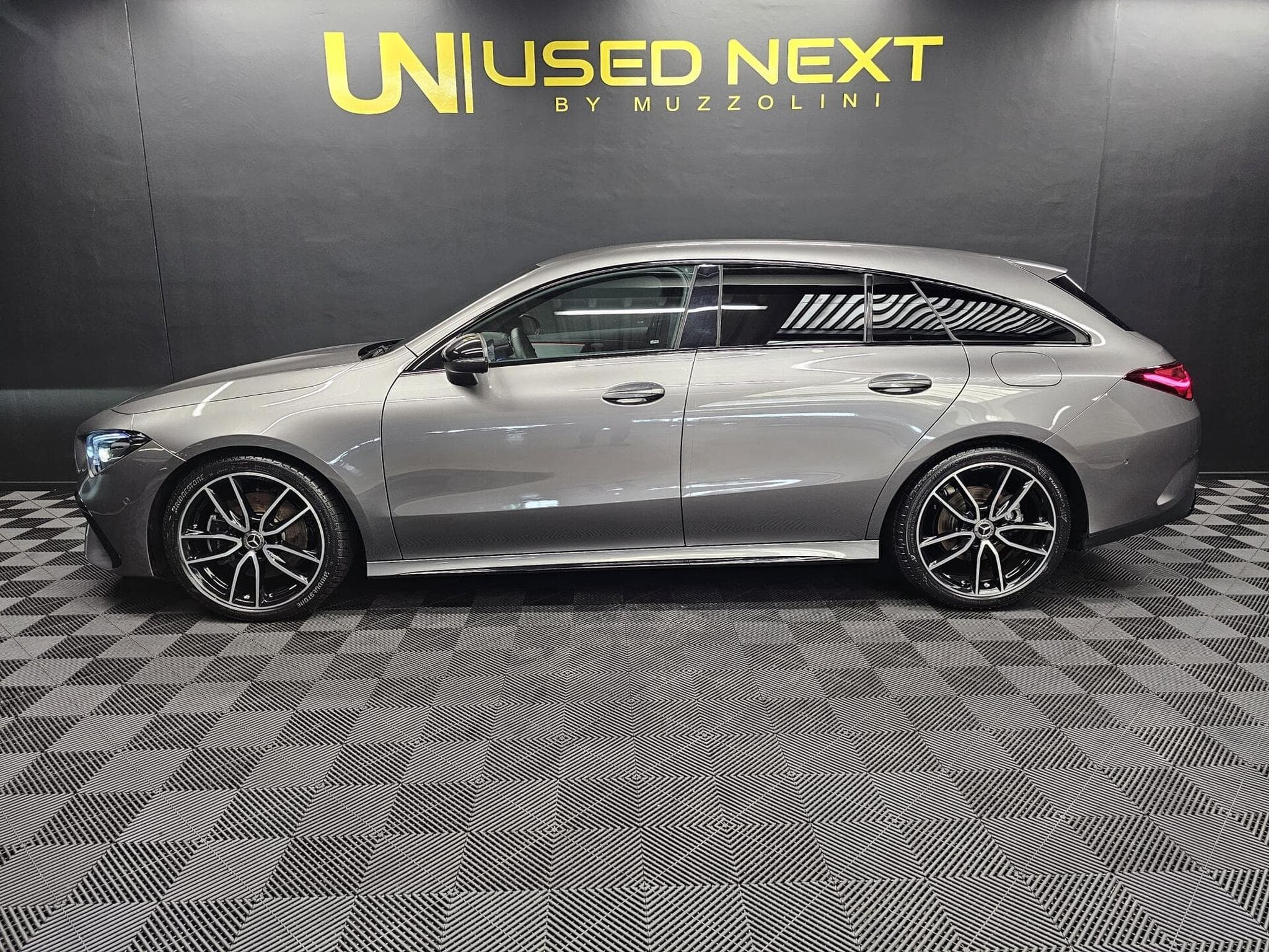 Mercedes CLA 200 AMG line (2025) - Photo 5