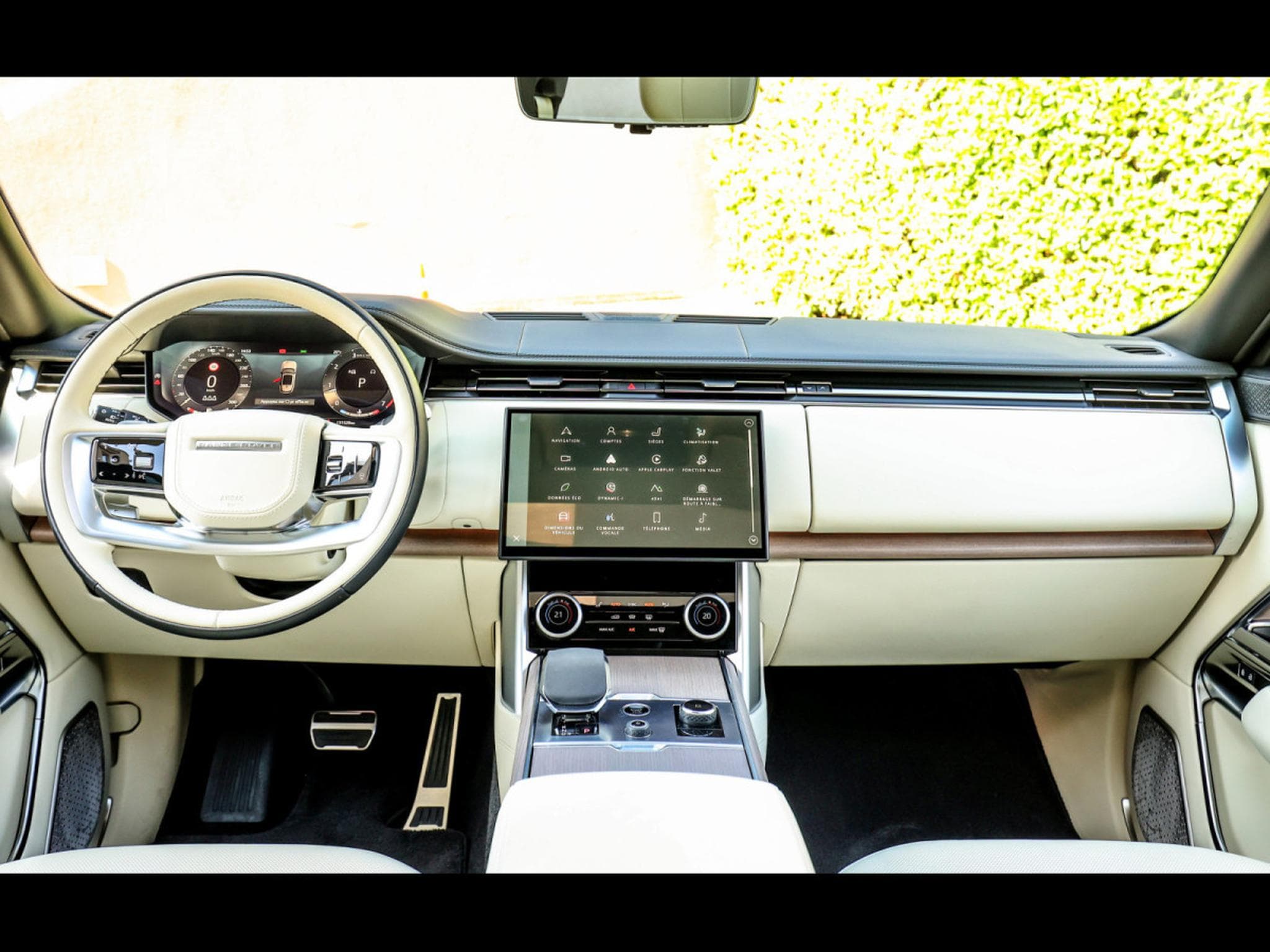 Land-Rover Range Rover 4.4 P530 FIRST EDITION SWB AWD (2022) - Photo 25
