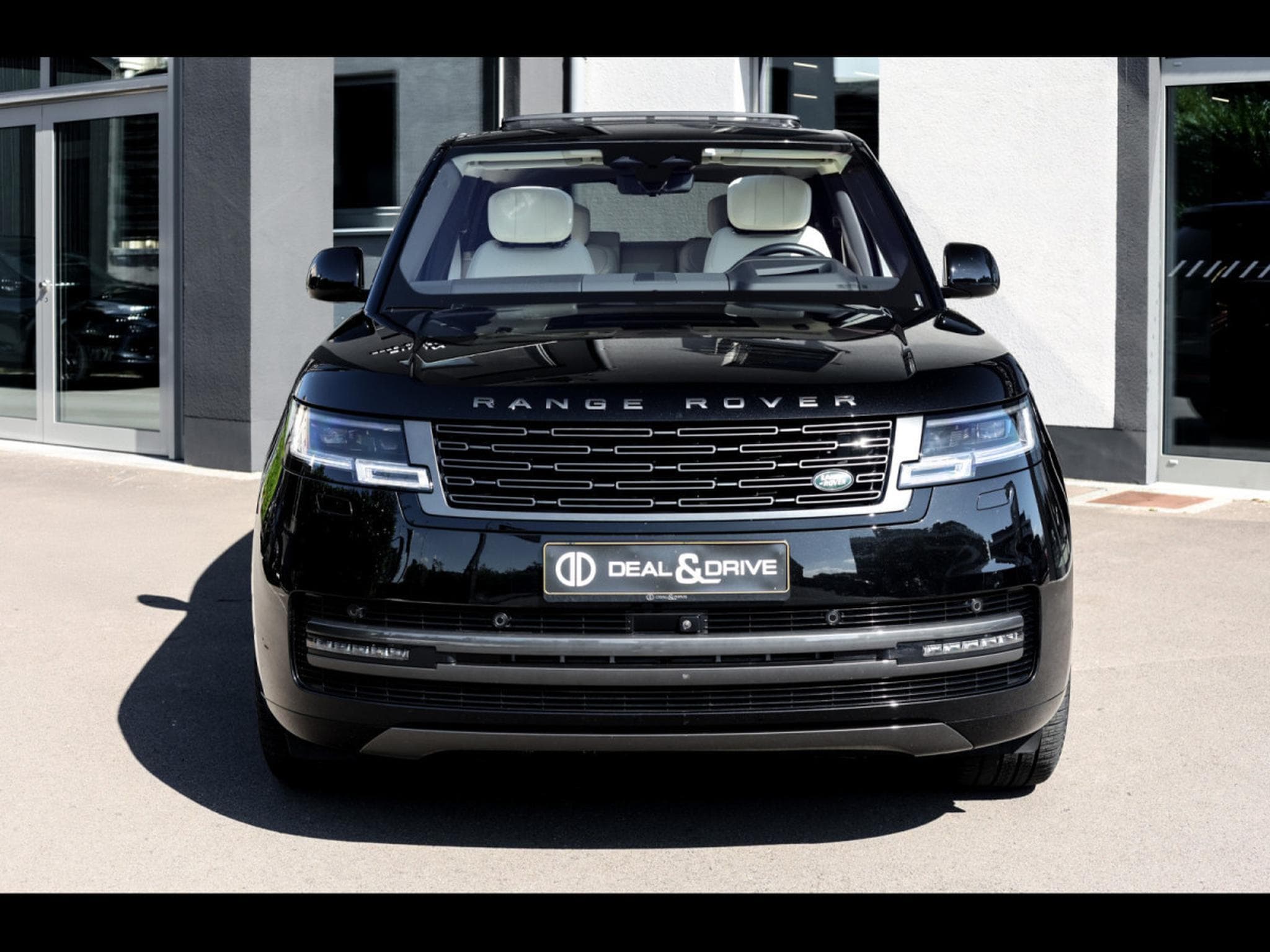 Land-Rover Range Rover 4.4 P530 FIRST EDITION SWB AWD (2022) - Photo 5