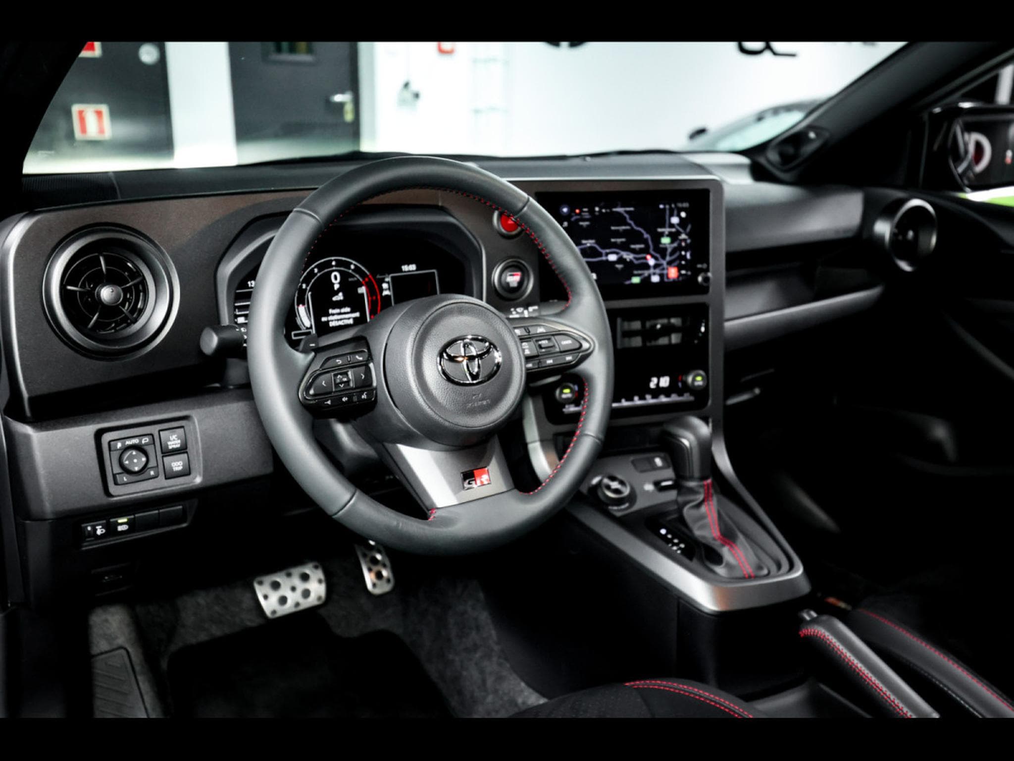Toyota Yaris GR-FOUR 1.6 TURBO AUTO – PACK TRACK - FACELIFT (2025) - Photo 10