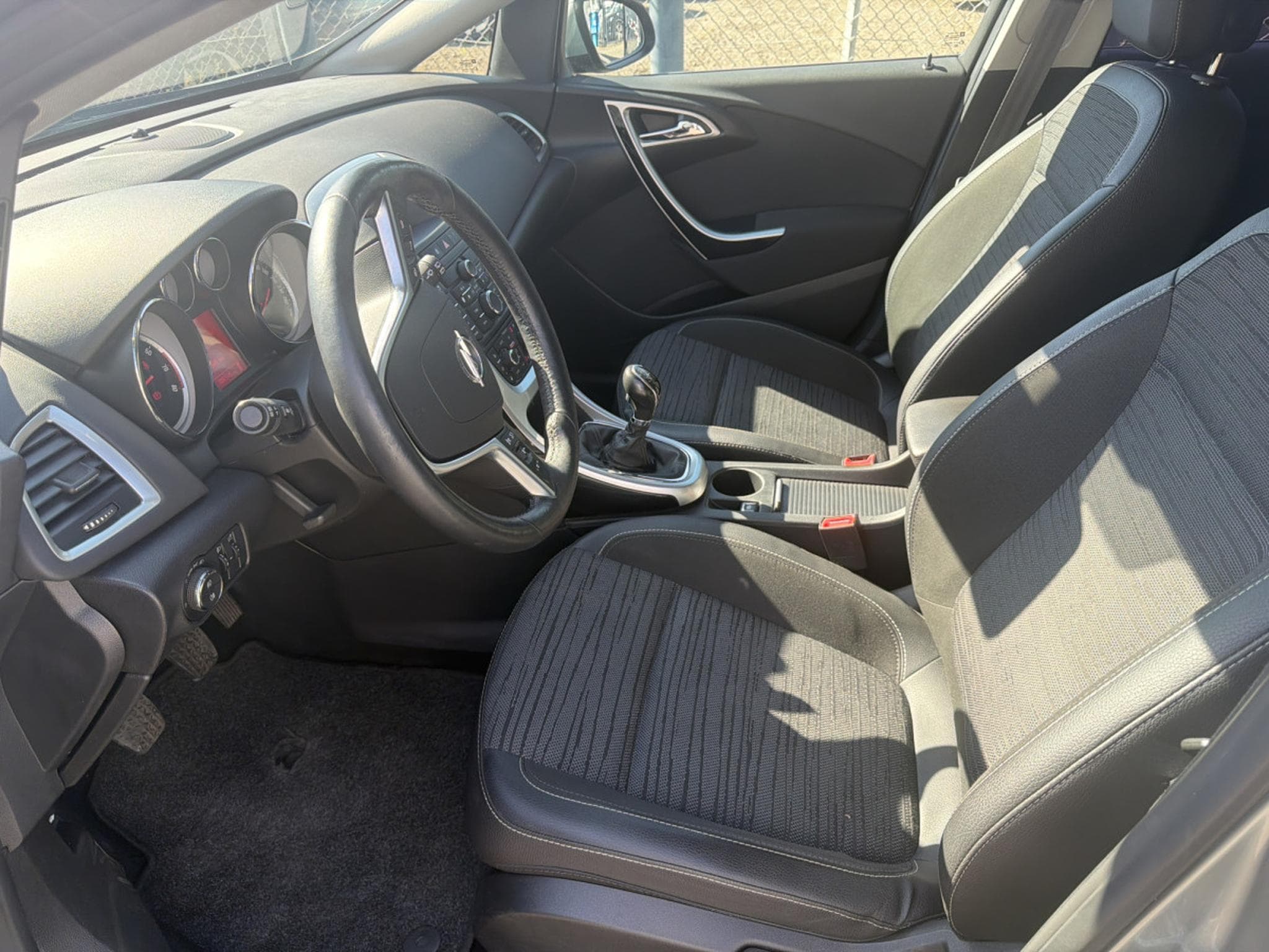 Opel Astra 1.4 Energy 120 (2015) - Photo 12