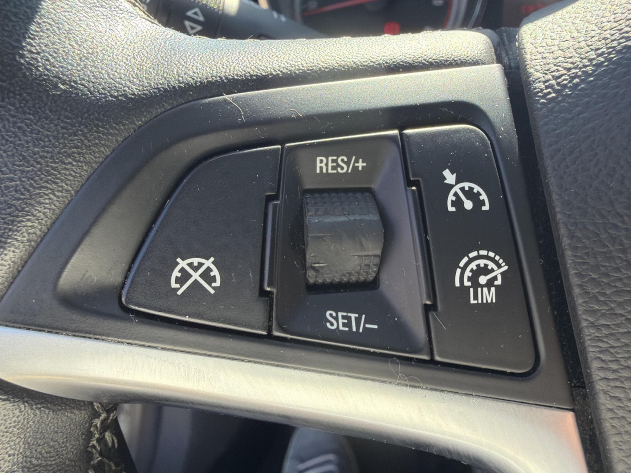 Opel Astra 1.4 Energy 120 (2015) - Photo 20