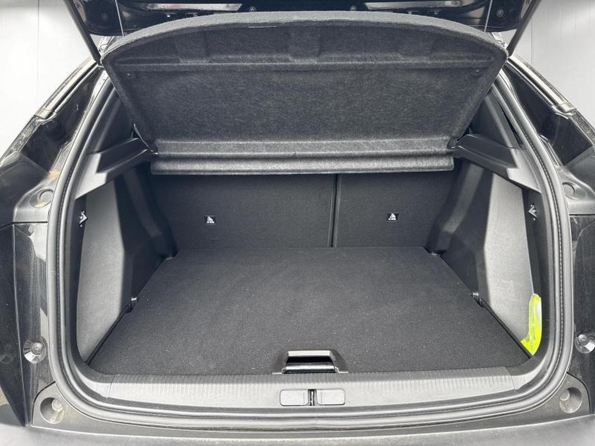 Peugeot 2008 II Allure (2026) - Photo 20