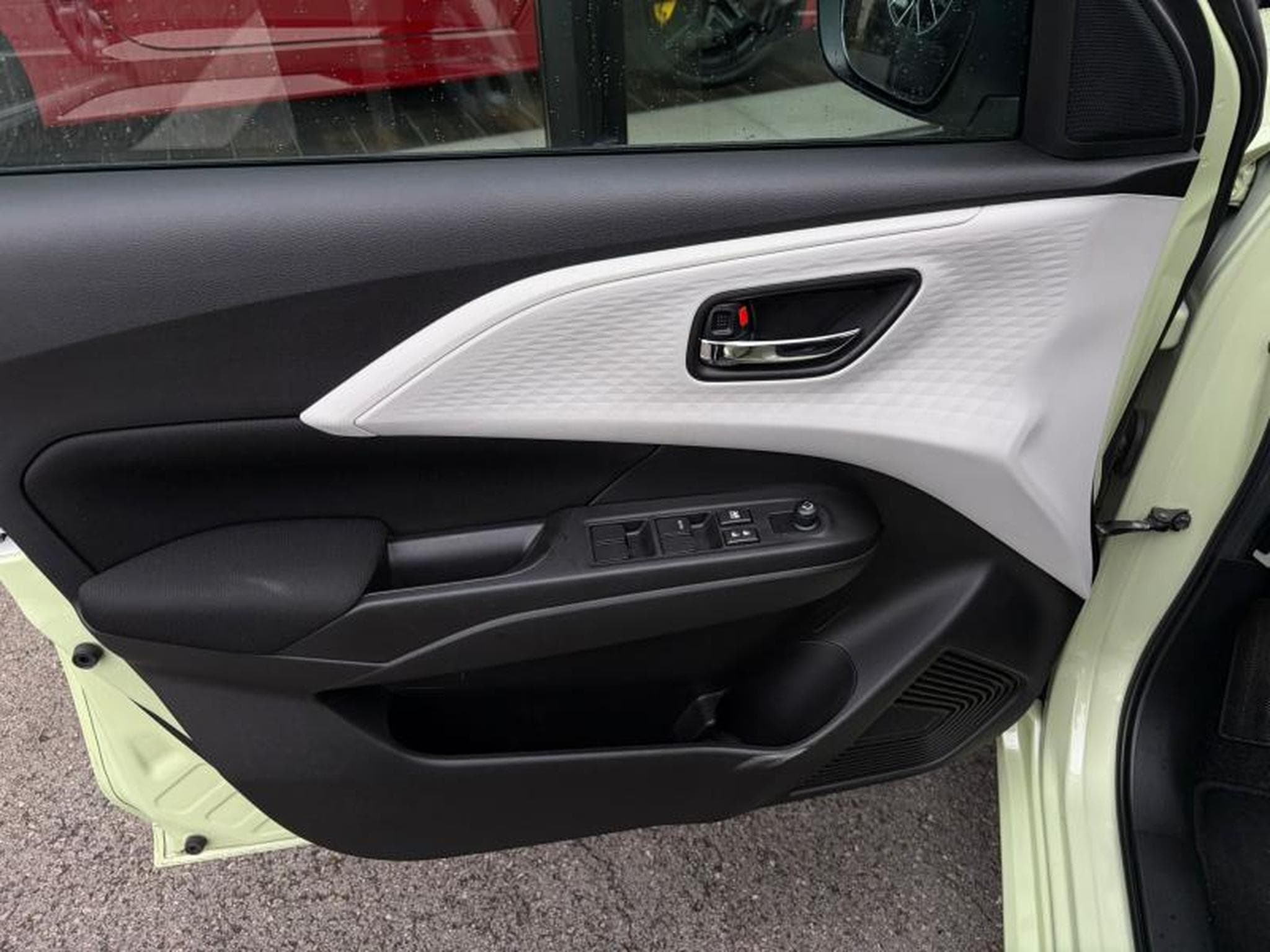 Suzuki Swift GL + (2025) - Photo 12