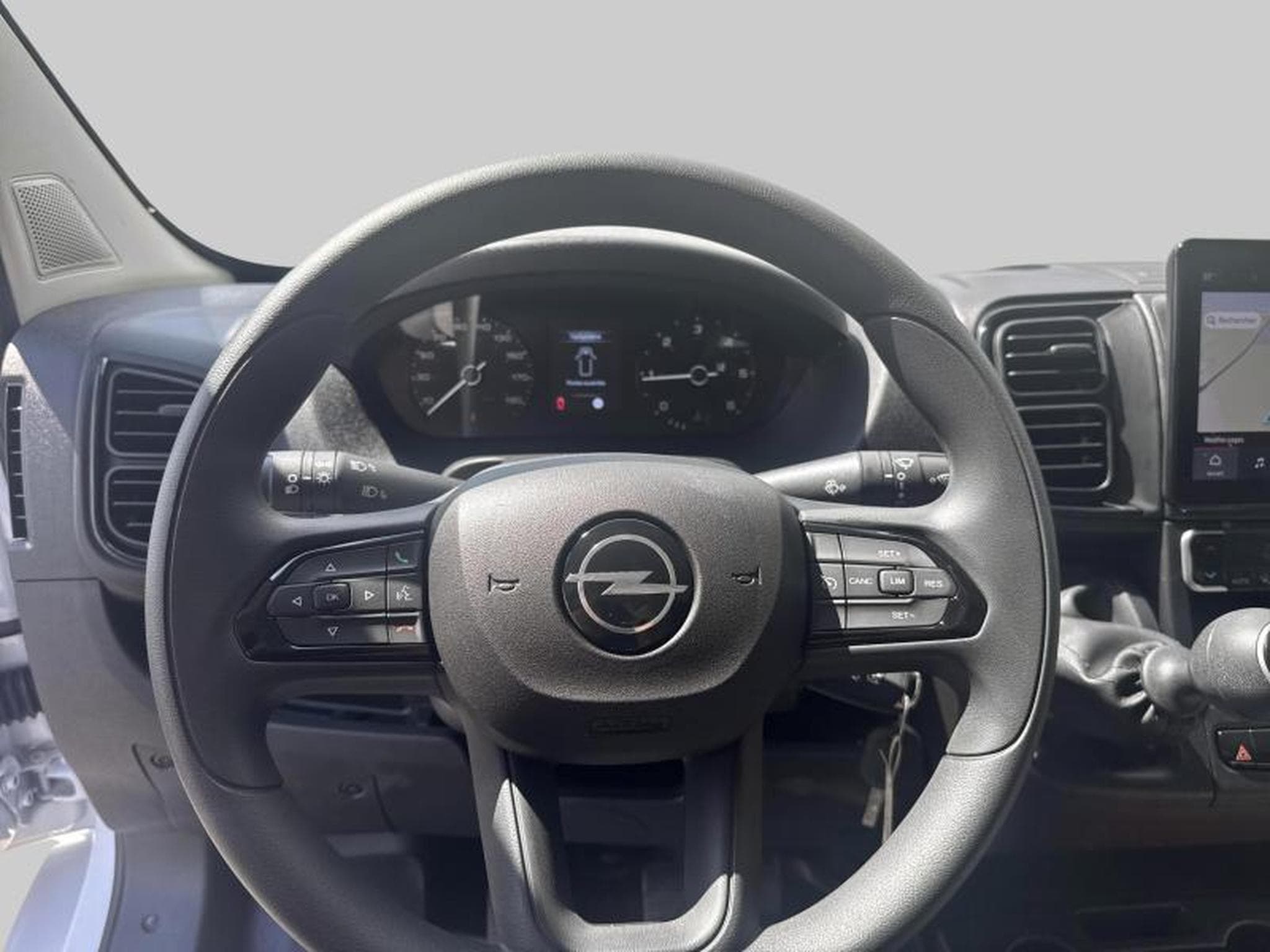 Opel Movano L2H2 (2025) - Photo 15