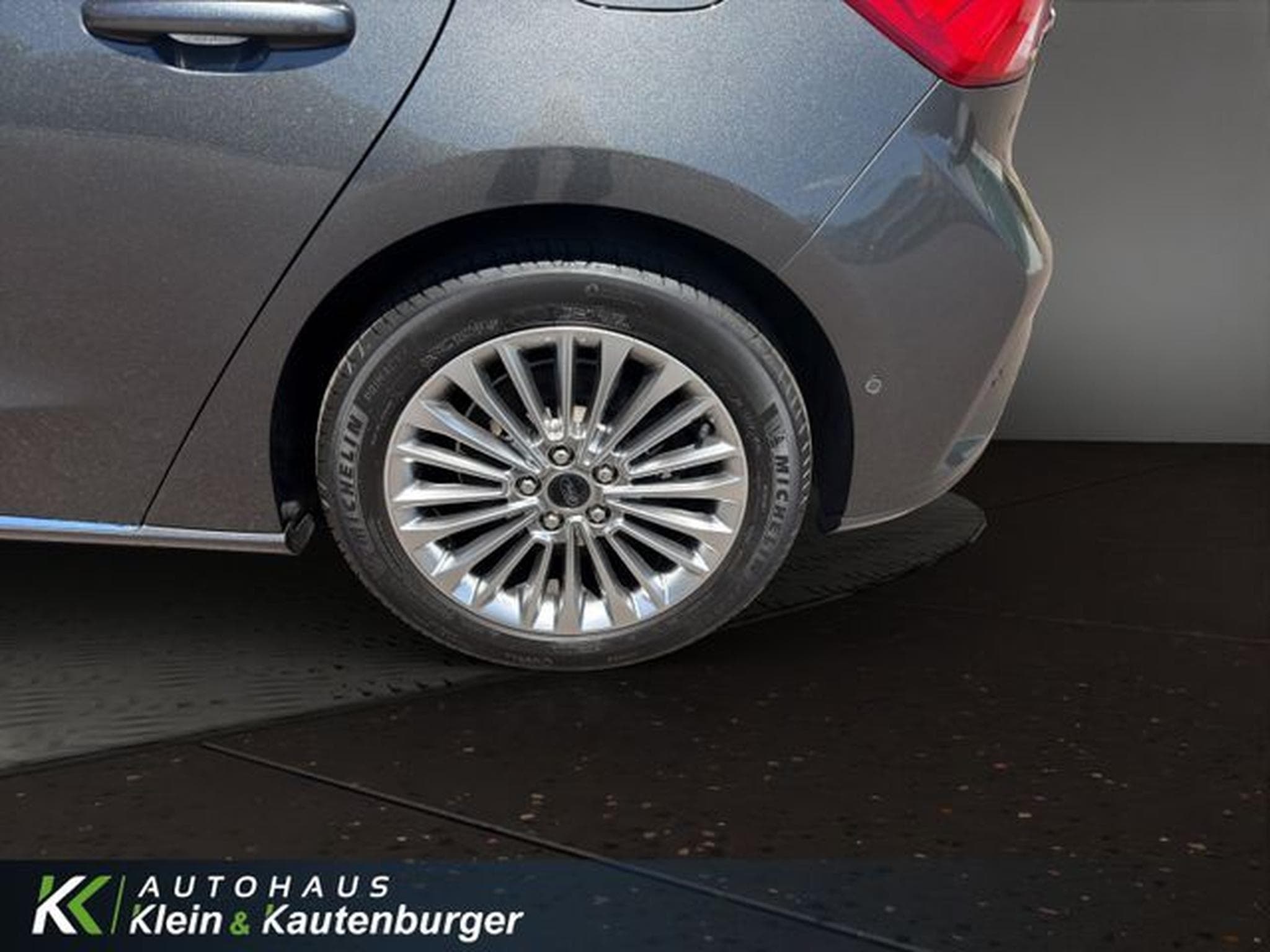 Ford Focus Focus 1.0 EcoBoost Vignale +WINTERPAK+LED+KAMERA (2020) - Photo 10