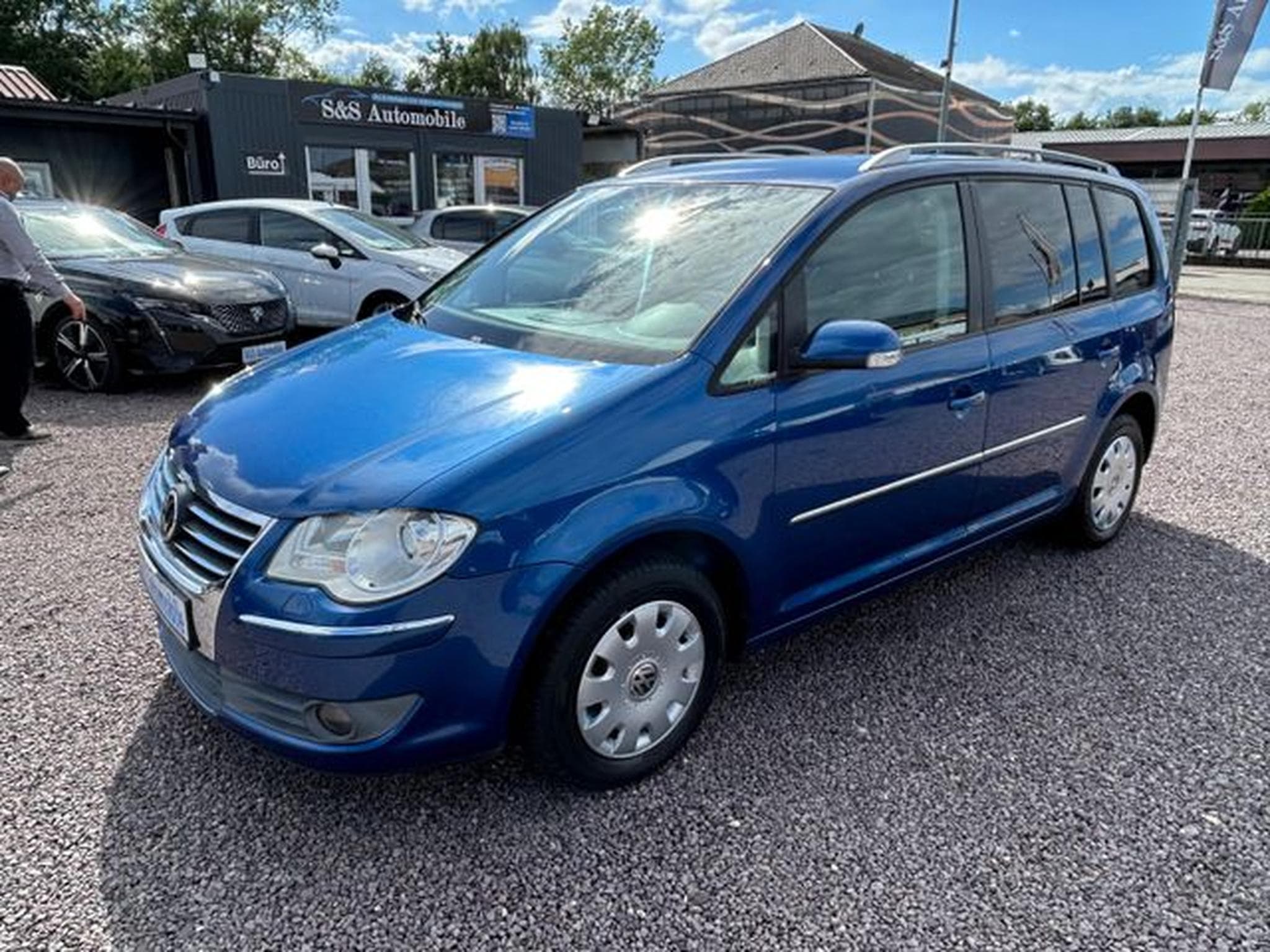 VW Touran Touran Highline 2.0 TDI *7-Sitzer*Automatik*Xeno (2007) - Foto 1