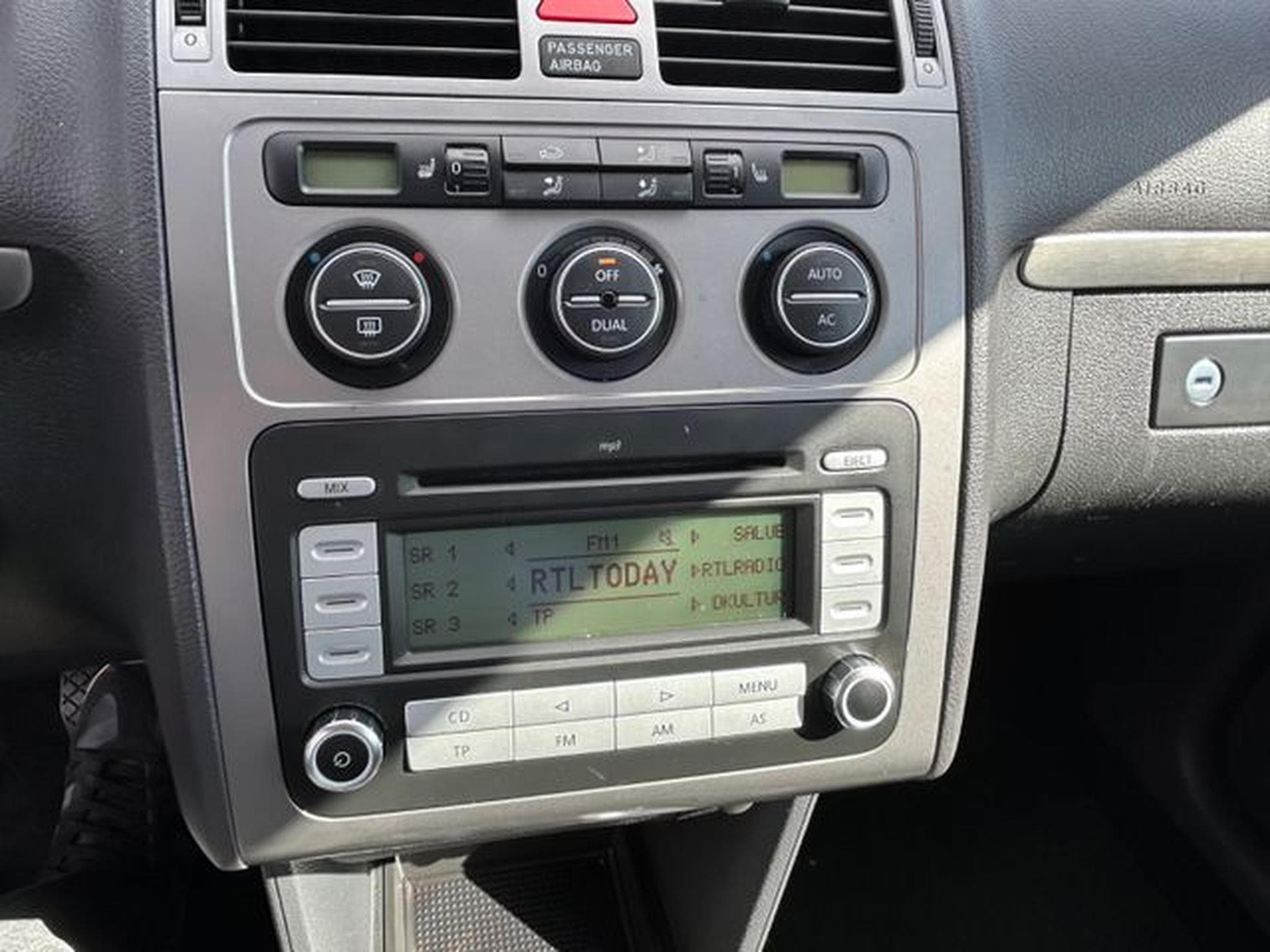 VW Touran Touran Highline 2.0 TDI *7-Sitzer*Automatik*Xeno (2007) - Foto 12