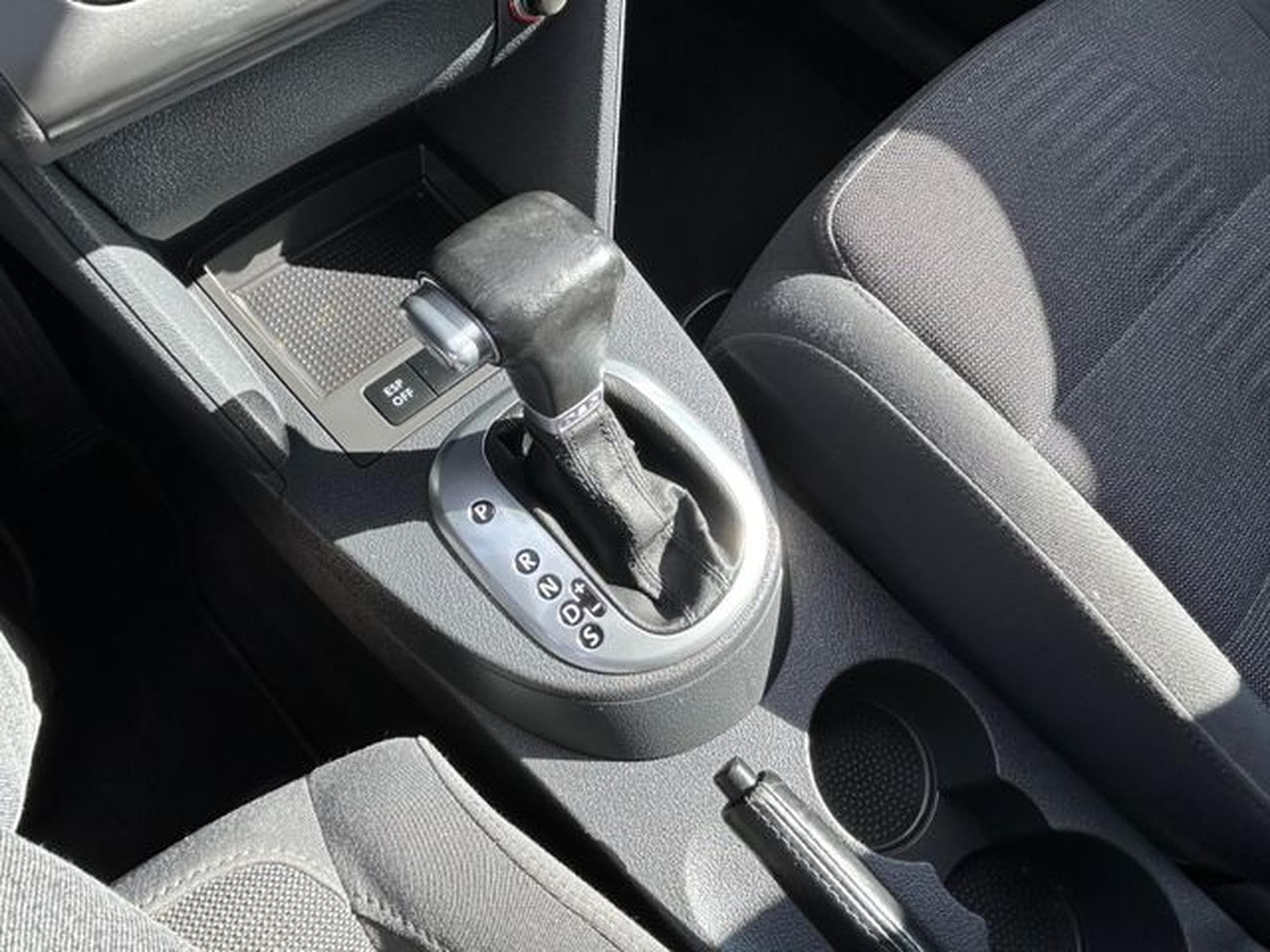 VW Touran Touran Highline 2.0 TDI *7-Sitzer*Automatik*Xeno (2007) - Foto 13