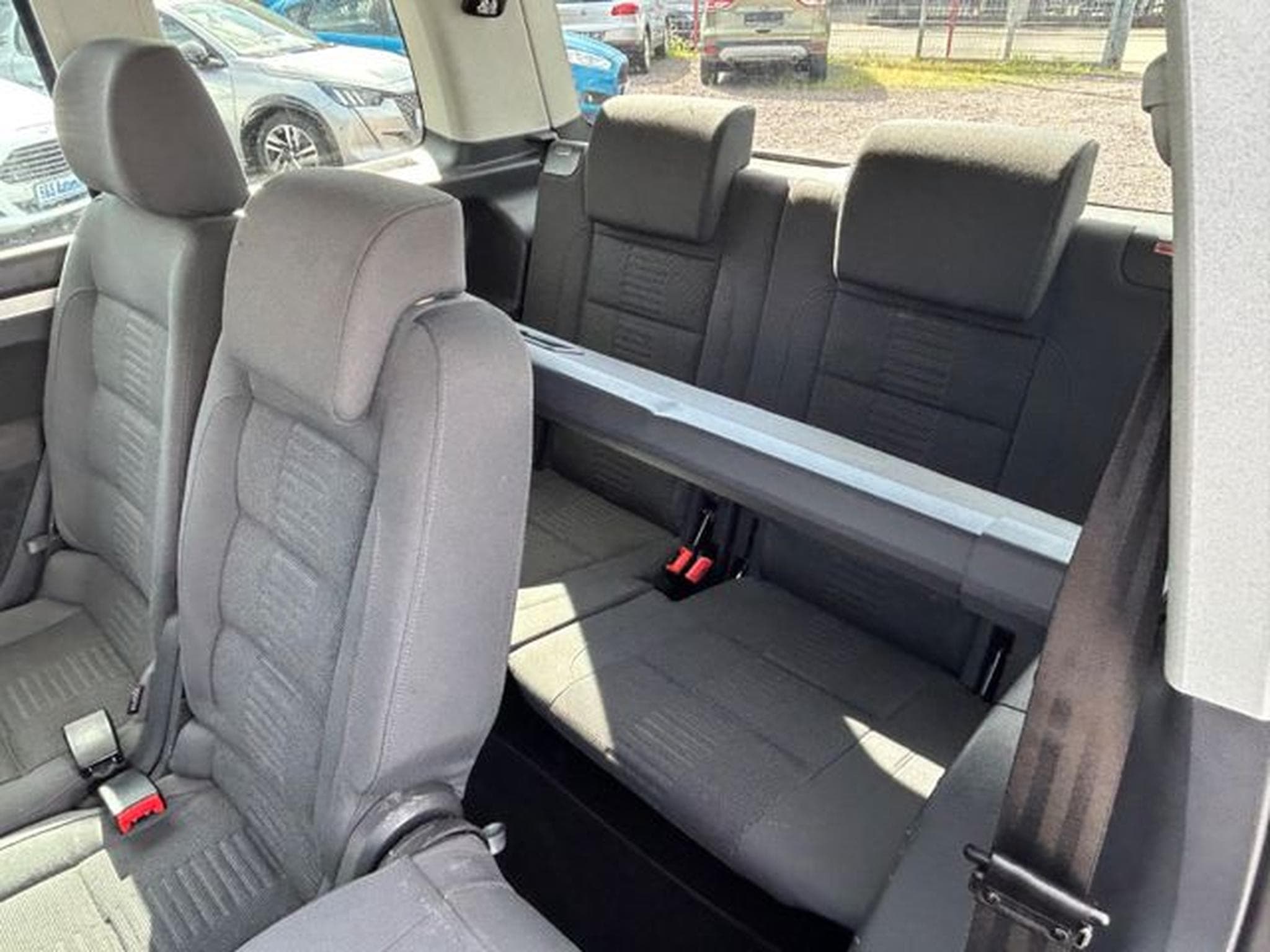 VW Touran Touran Highline 2.0 TDI *7-Sitzer*Automatik*Xeno (2007) - Foto 9