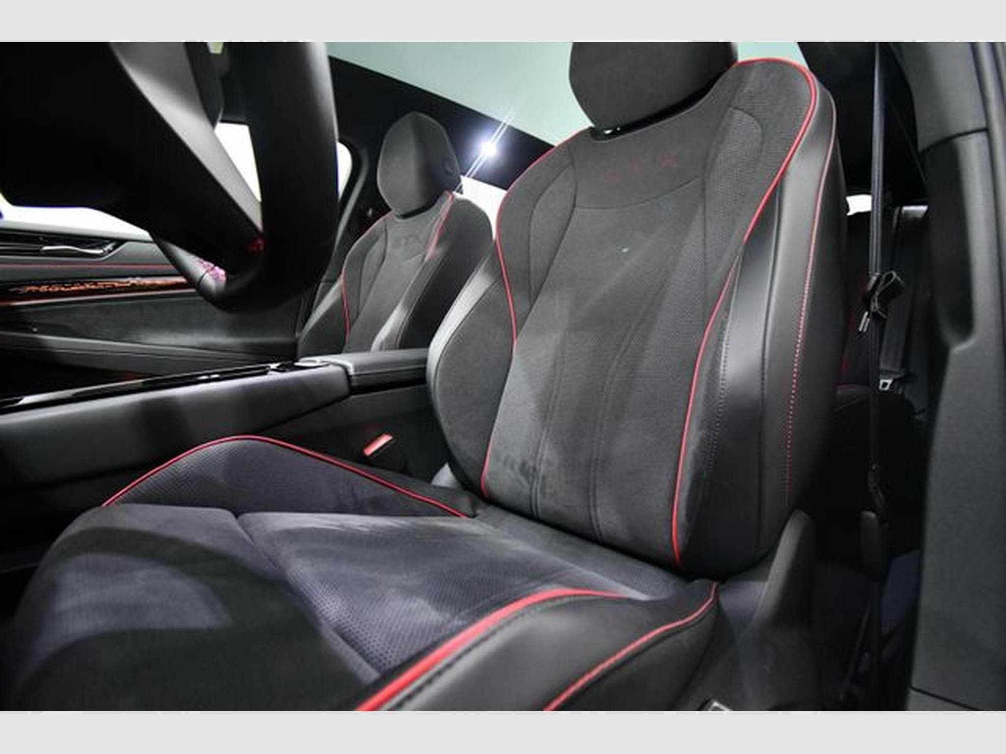 VW ID.7 ID.7 Tourer GTX 250 kW 4Motion, AHK, DCC, Pano., (2025) - Photo 6