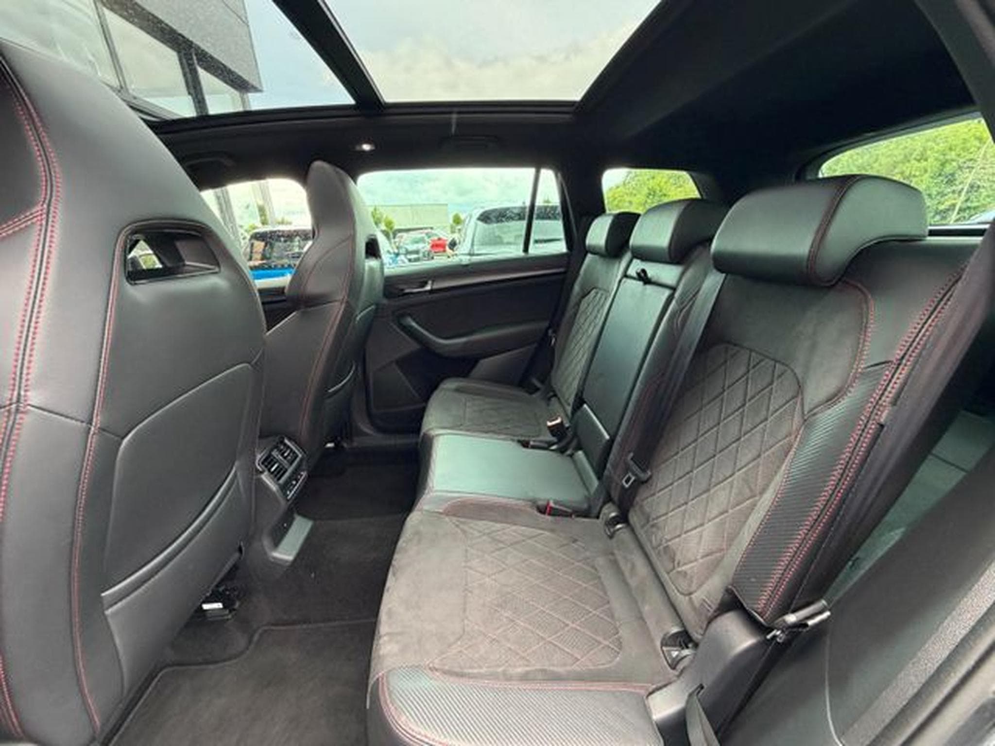 Skoda Kodiaq Kodiaq 2,0TSi RS 4x4 Pano Columbus DCC ACC (2022) - Photo 12